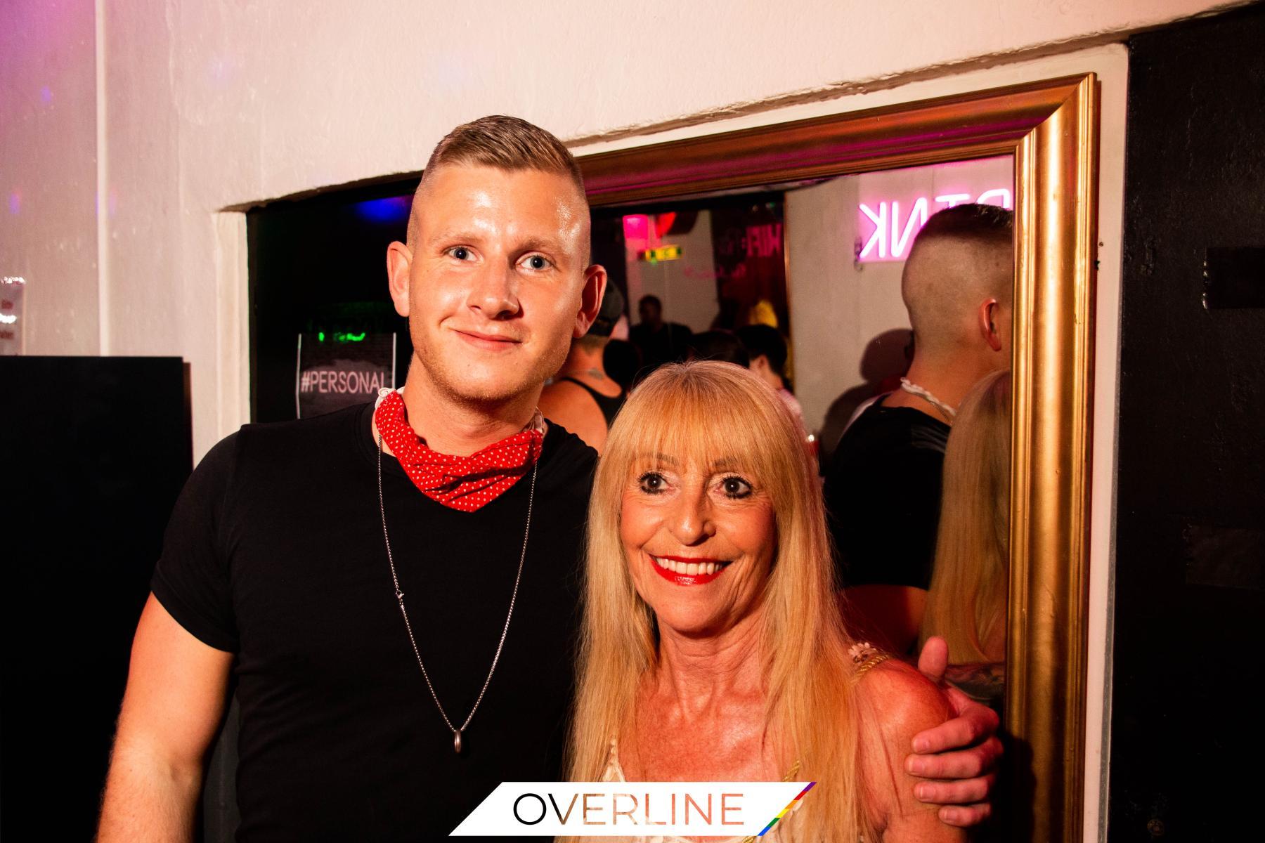 Pink Bar - Megan and Carla 08.08.2020 | Bild 9