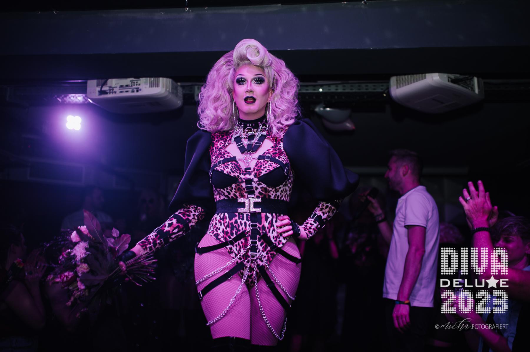 Diva Deluxe  18.11.2023 | Bild 104