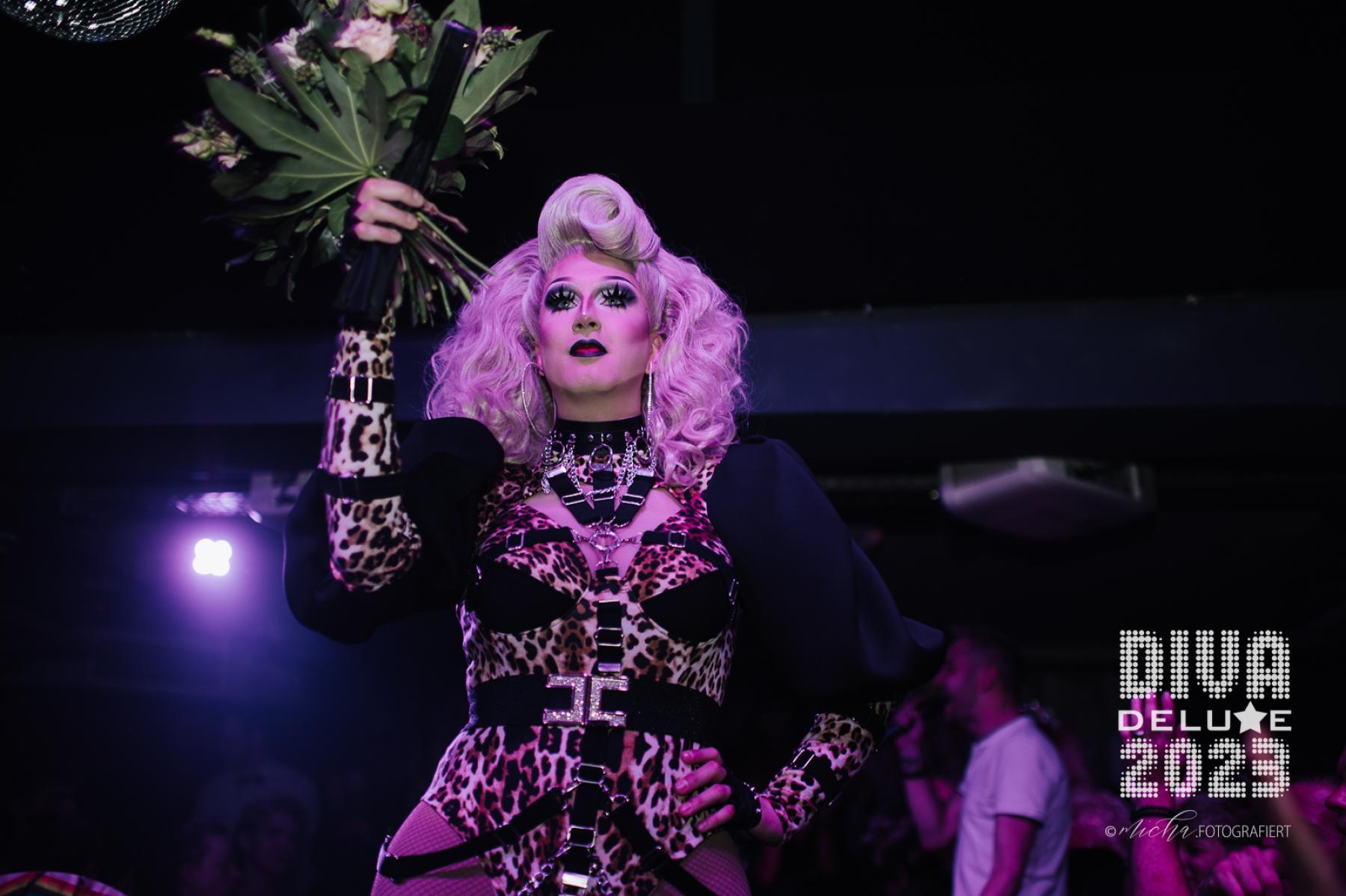 Diva Deluxe  18.11.2023 | Bild 106