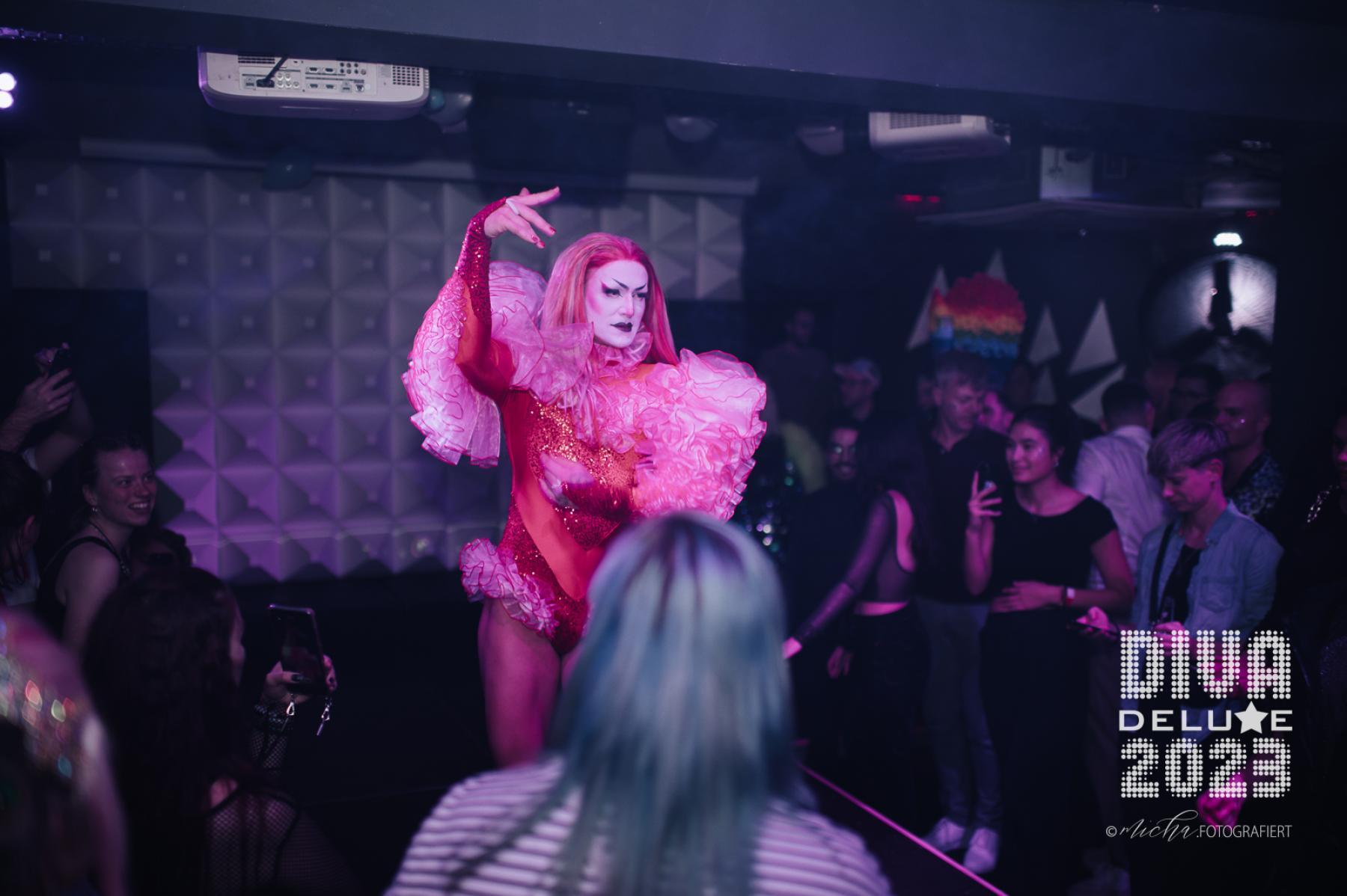 Diva Deluxe  18.11.2023 | Bild 117