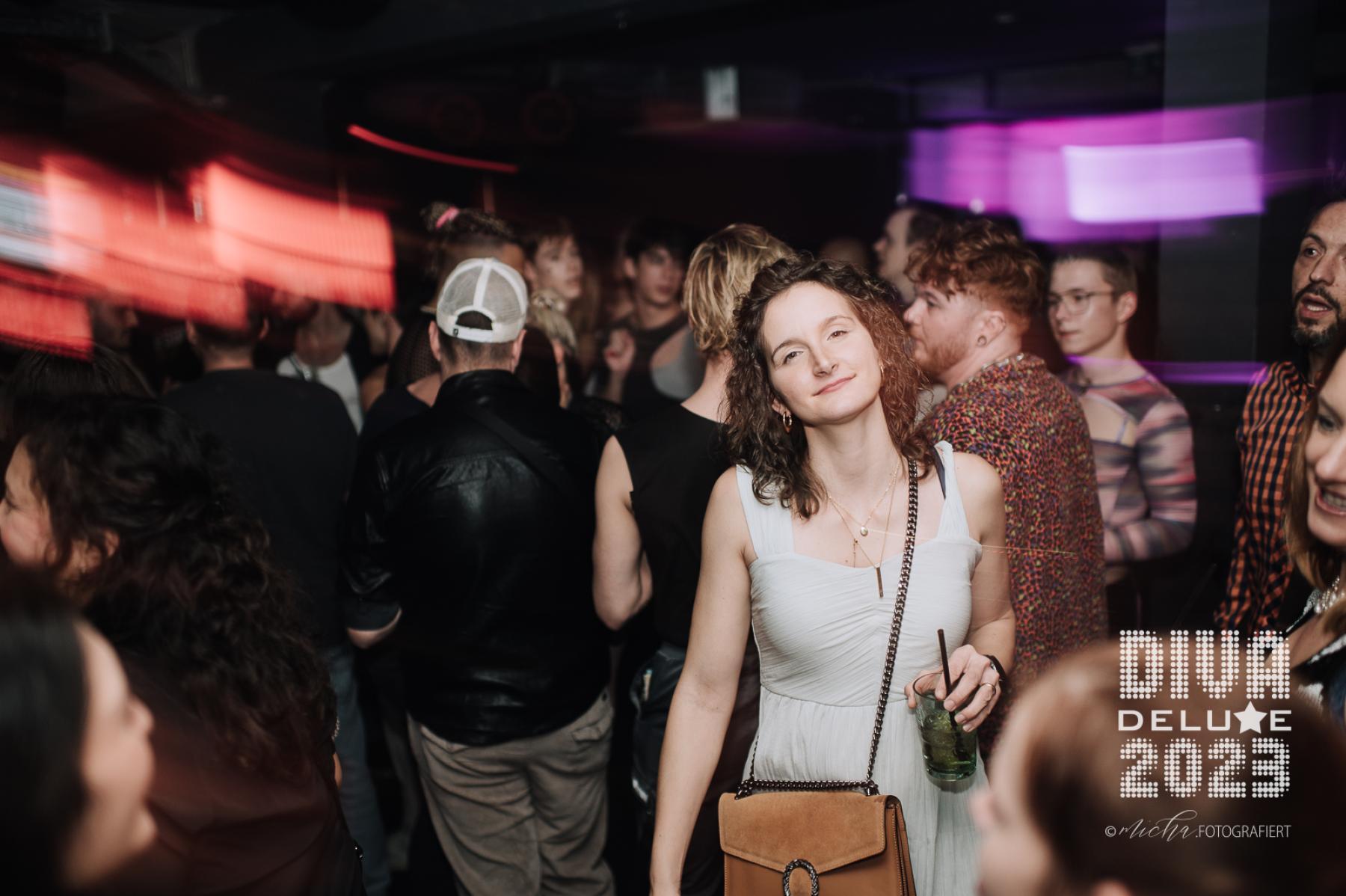 Diva Deluxe  18.11.2023 | Bild 145