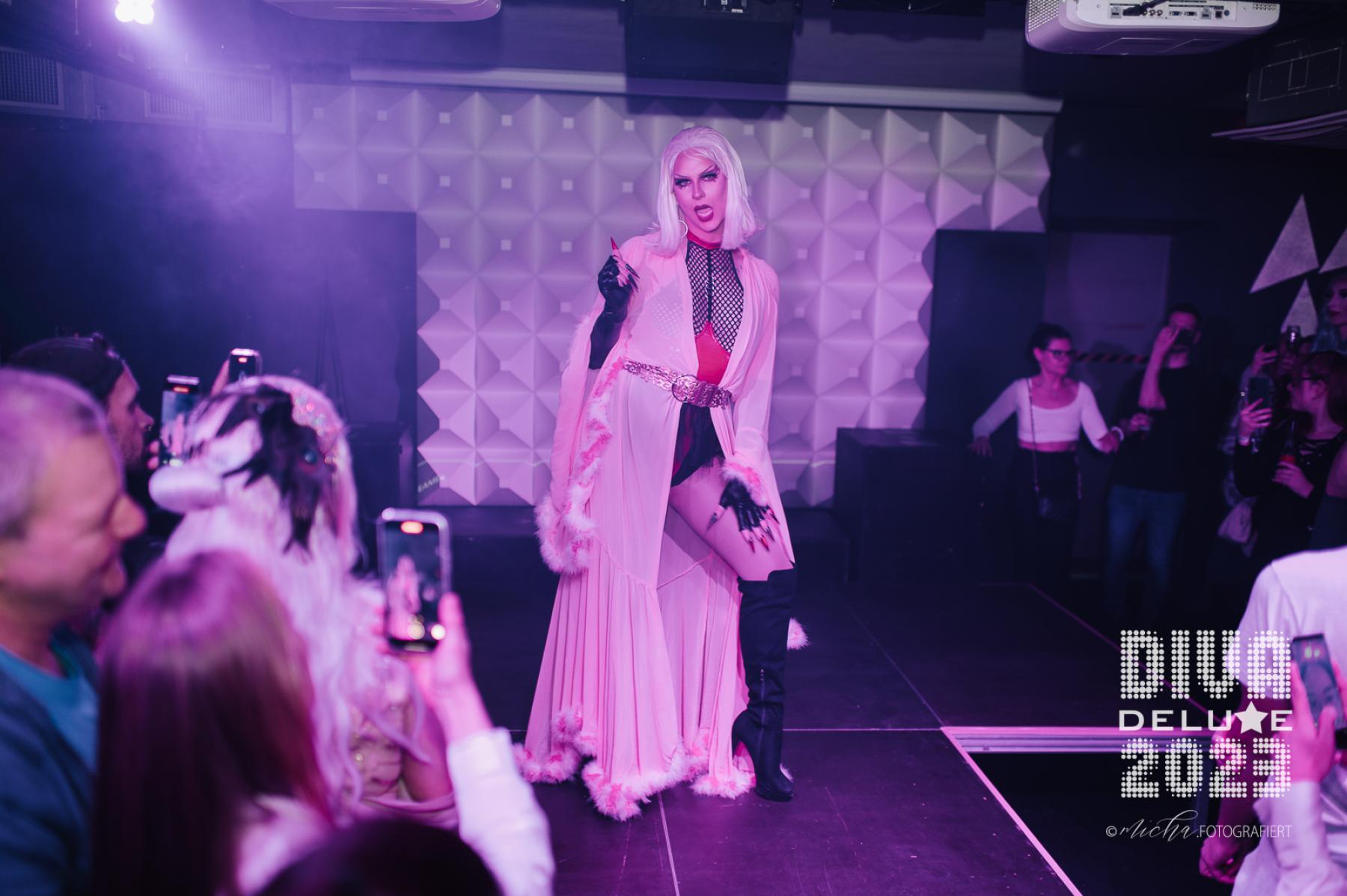 Diva Deluxe  18.11.2023 | Bild 151