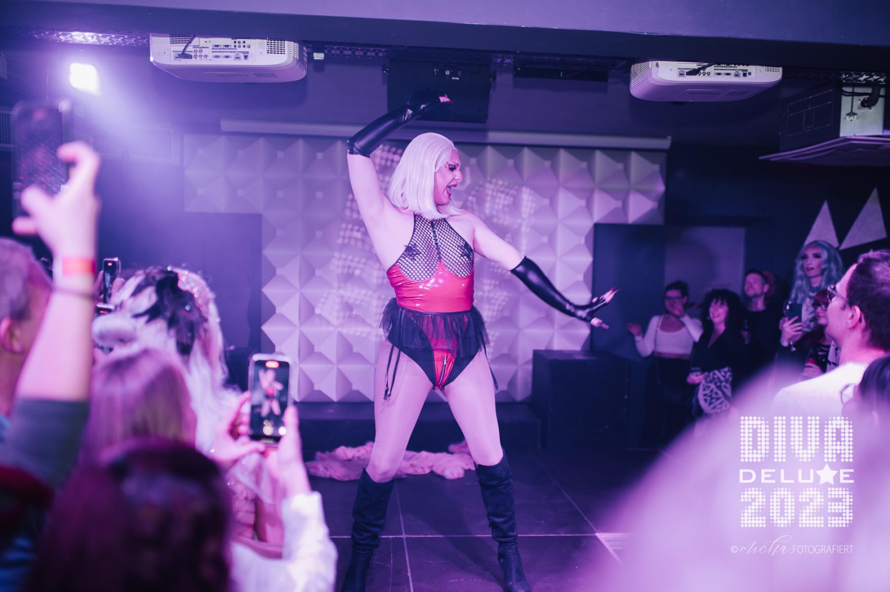 Diva Deluxe  18.11.2023 | Bild 158