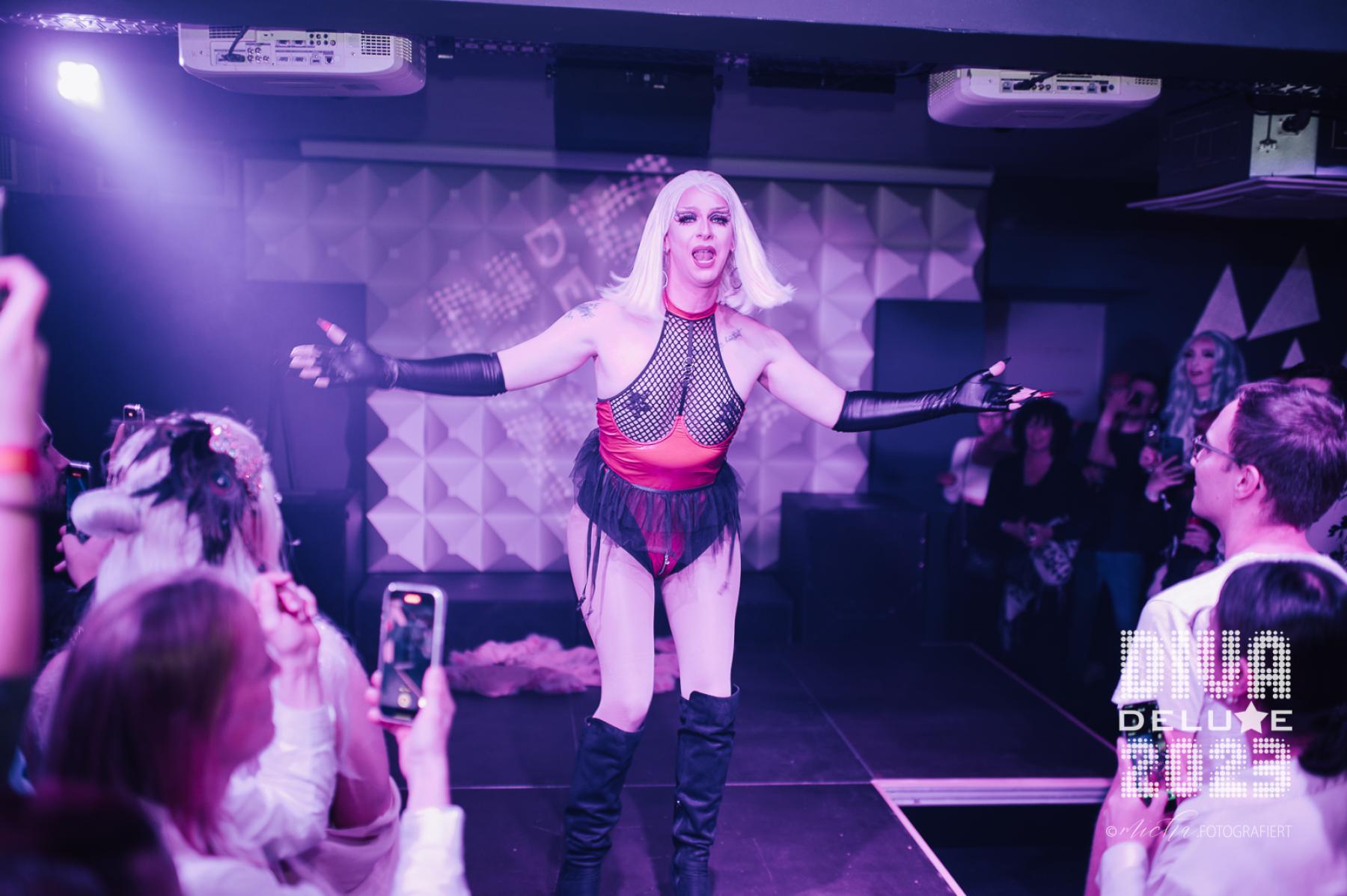 Diva Deluxe  18.11.2023 | Bild 159