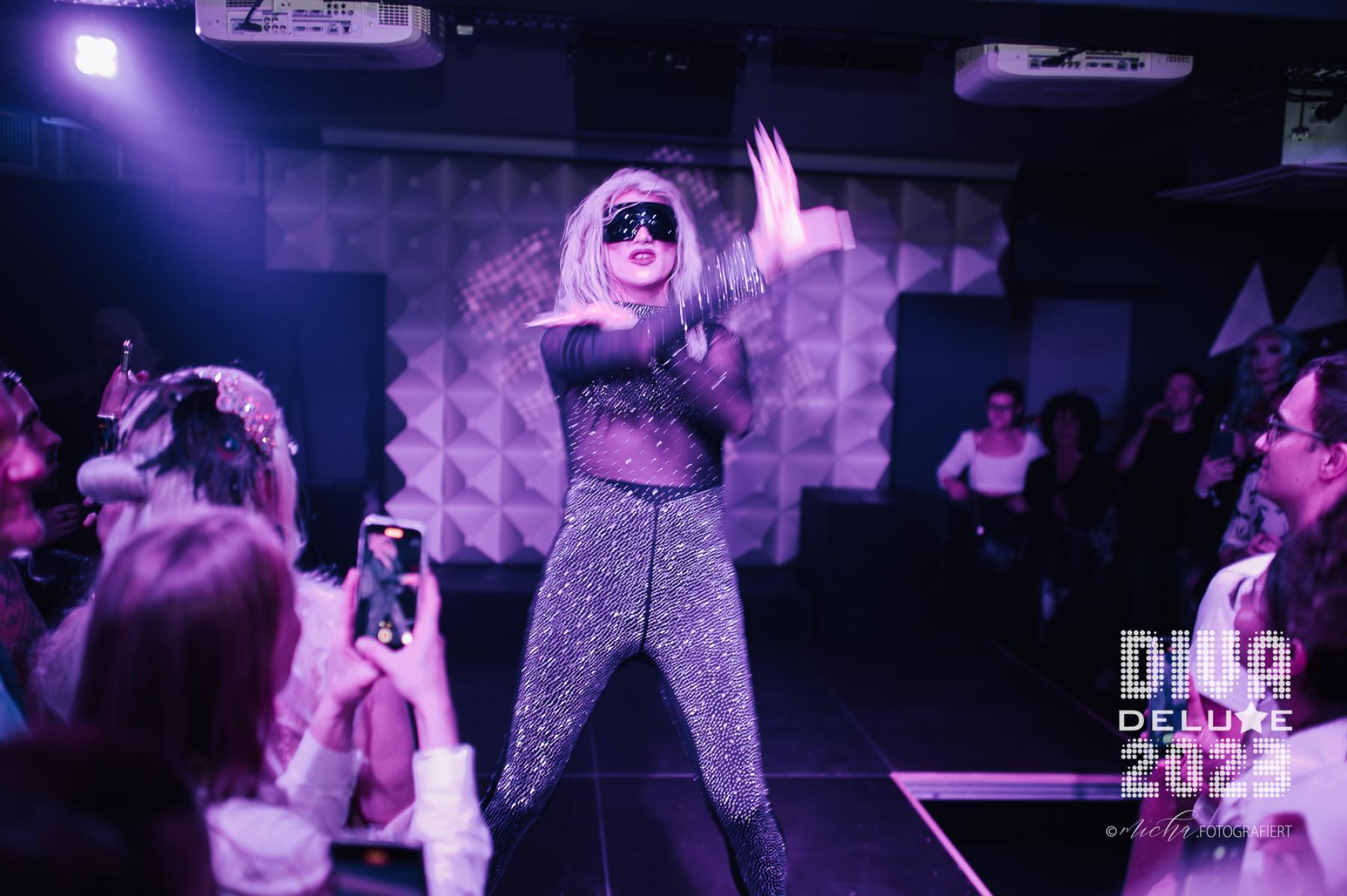 Diva Deluxe  18.11.2023 | Bild 165