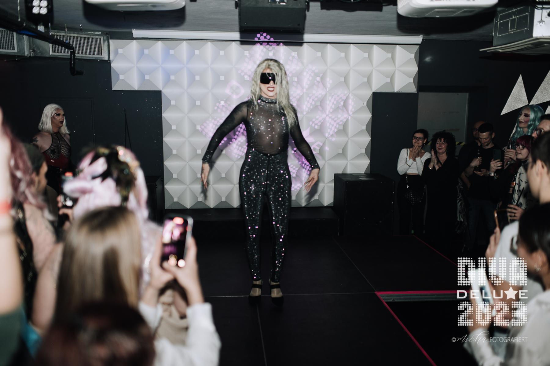 Diva Deluxe  18.11.2023 | Bild 175