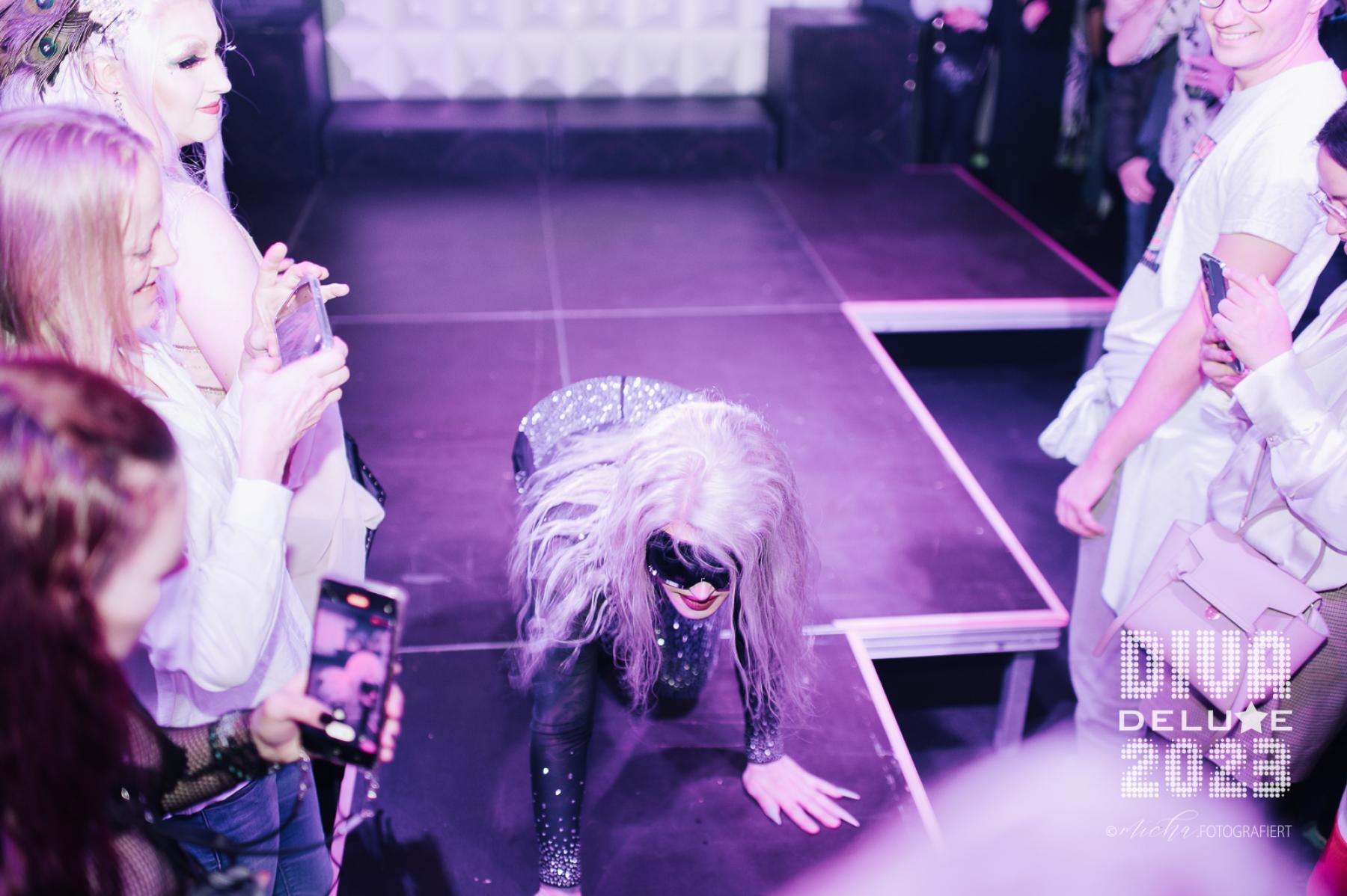 Diva Deluxe  18.11.2023 | Bild 183