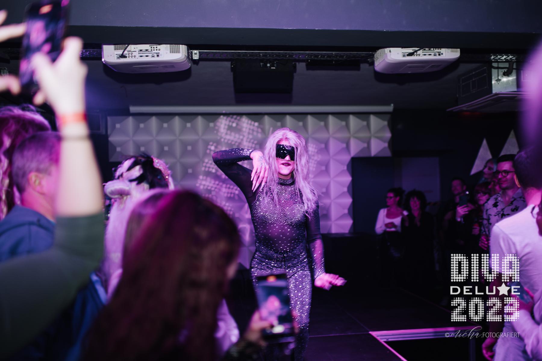 Diva Deluxe  18.11.2023 | Bild 195