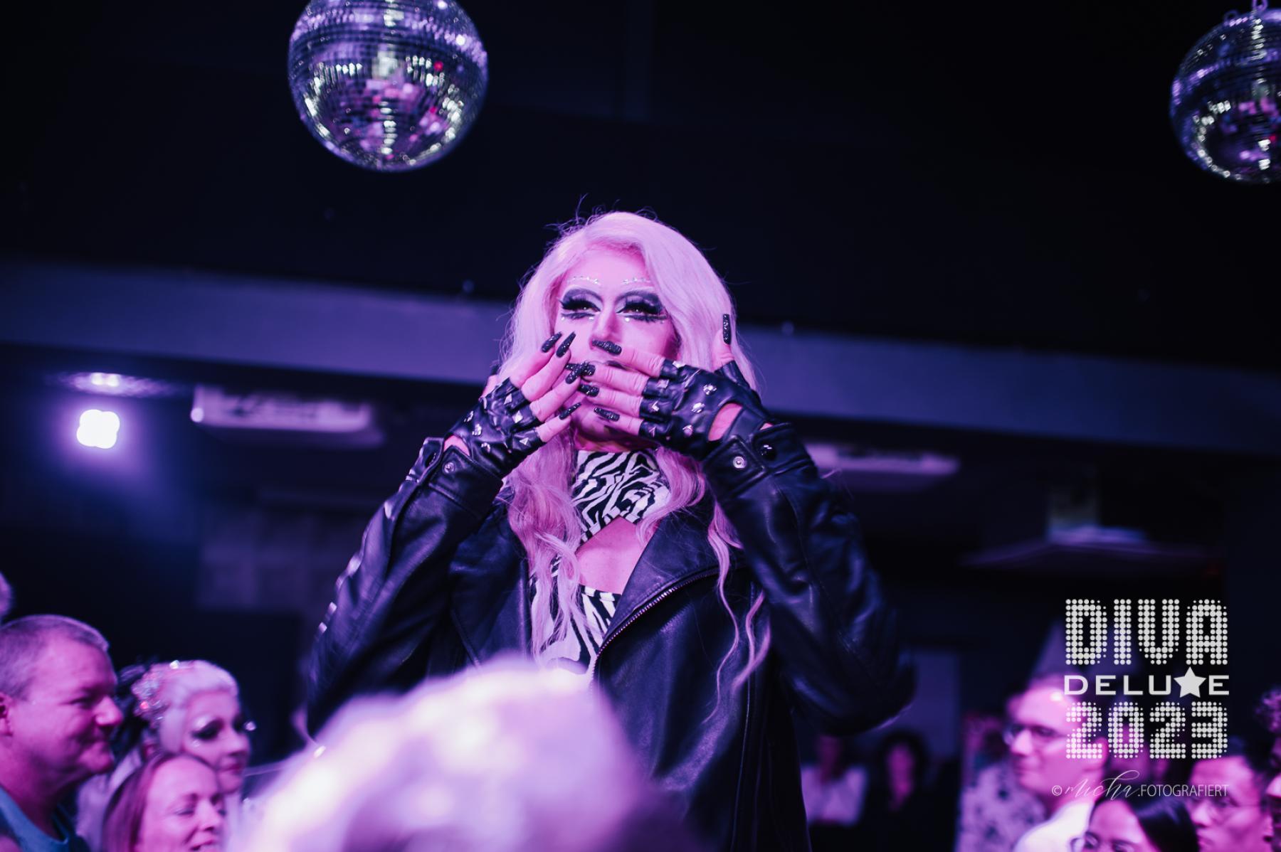Diva Deluxe  18.11.2023 | Bild 198