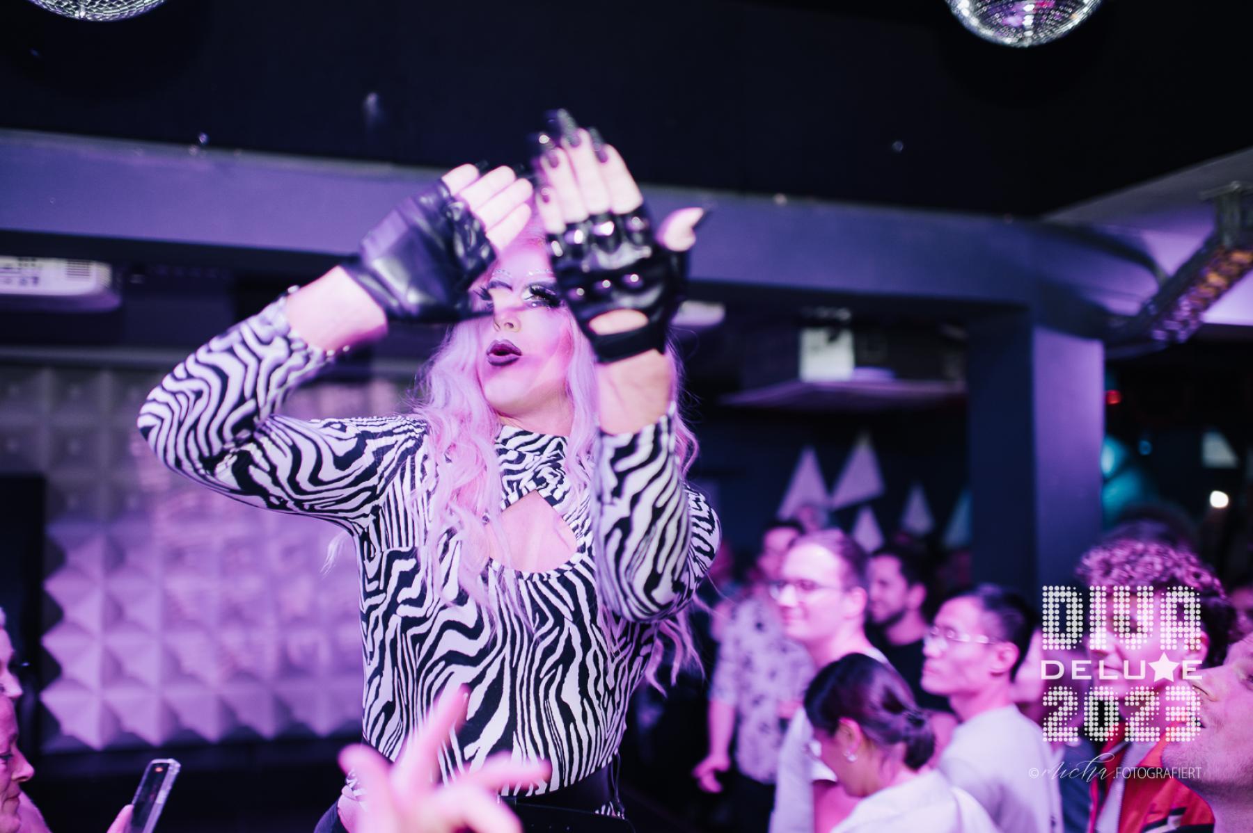 Diva Deluxe  18.11.2023 | Bild 214