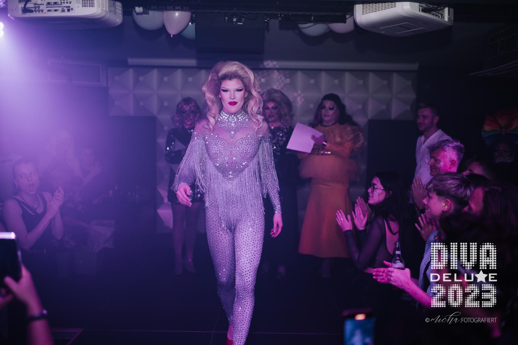 Diva Deluxe  18.11.2023 | Bild 22