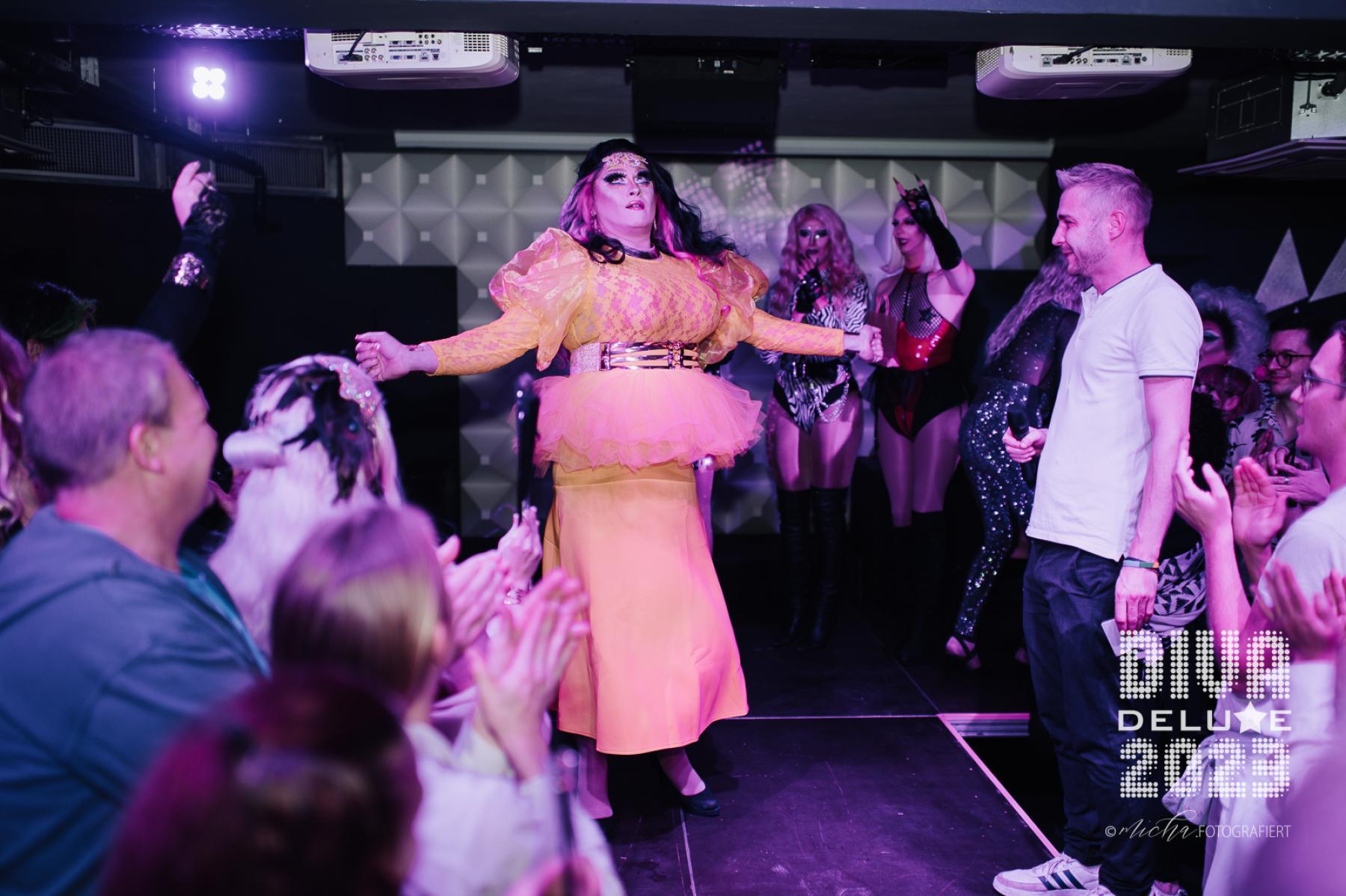 Diva Deluxe  18.11.2023 | Bild 260