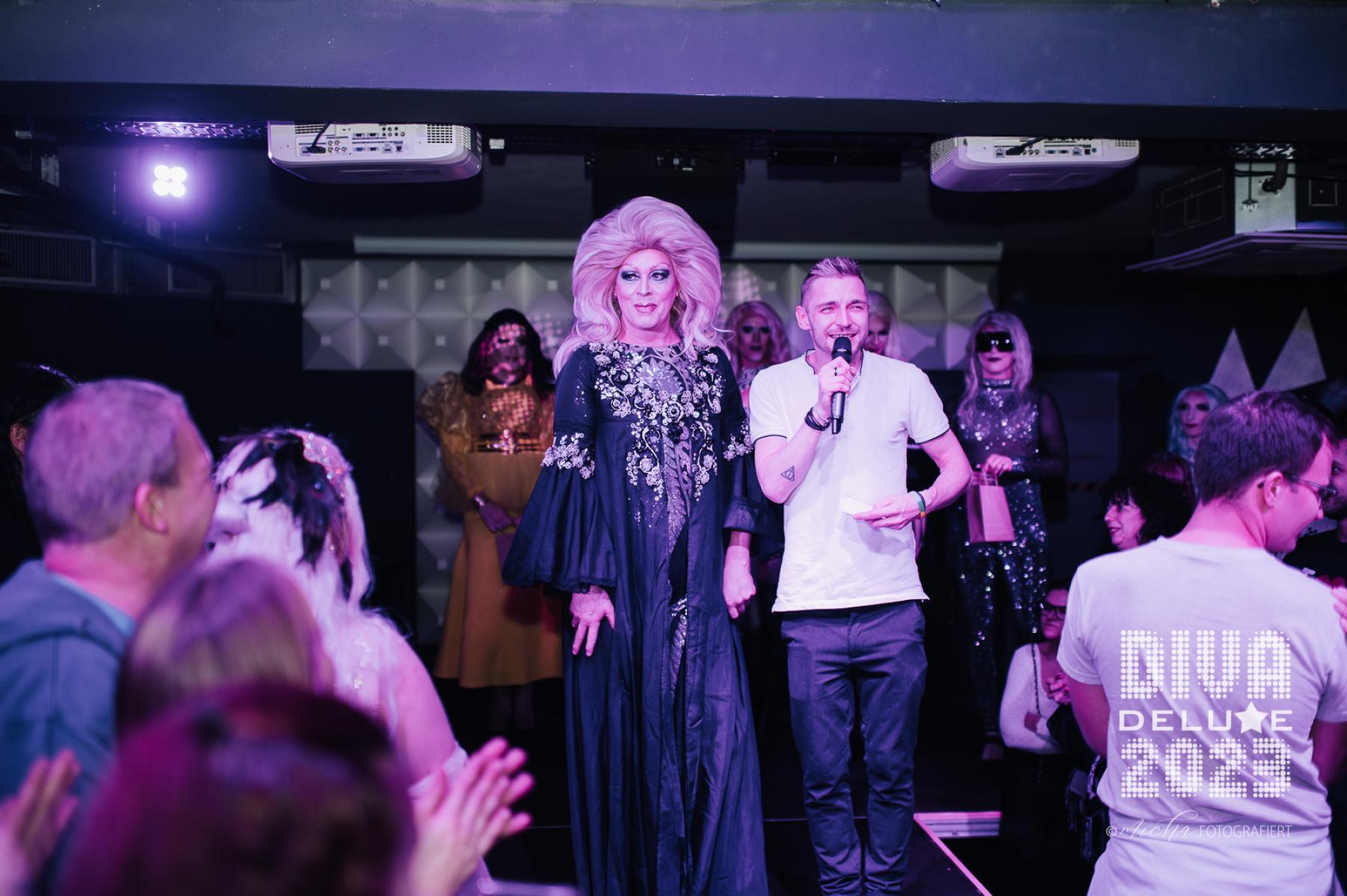 Diva Deluxe  18.11.2023 | Bild 270
