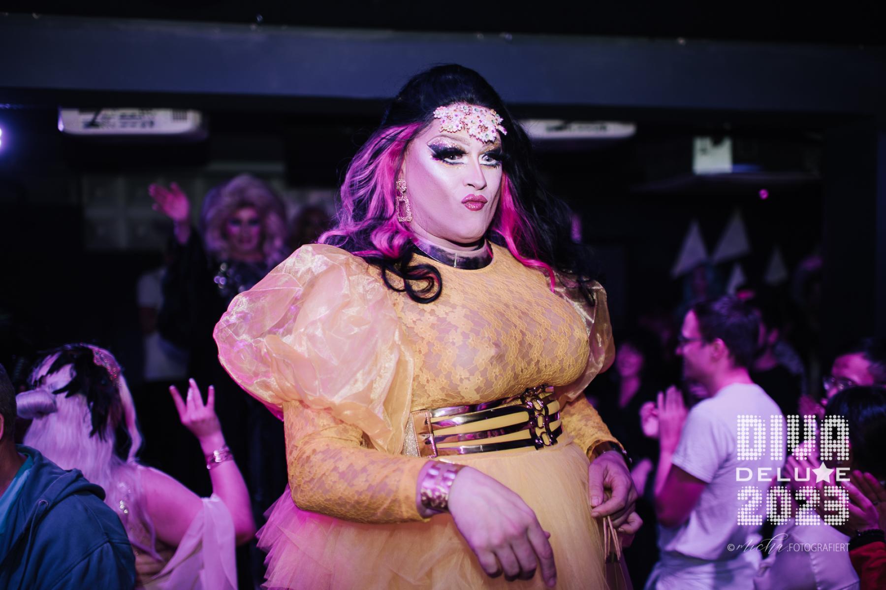 Diva Deluxe  18.11.2023 | Bild 279