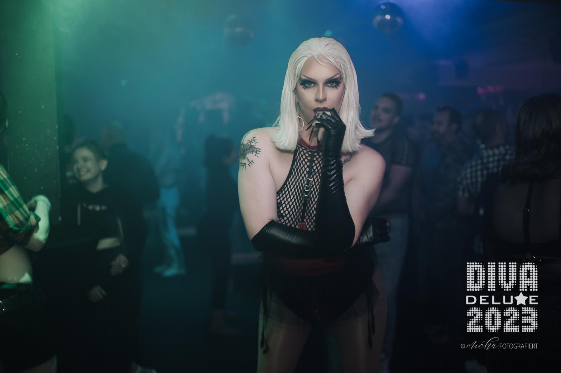 Diva Deluxe  18.11.2023 | Bild 299