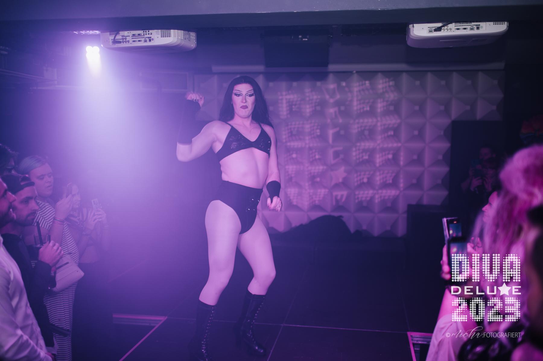 Diva Deluxe  18.11.2023 | Bild 325