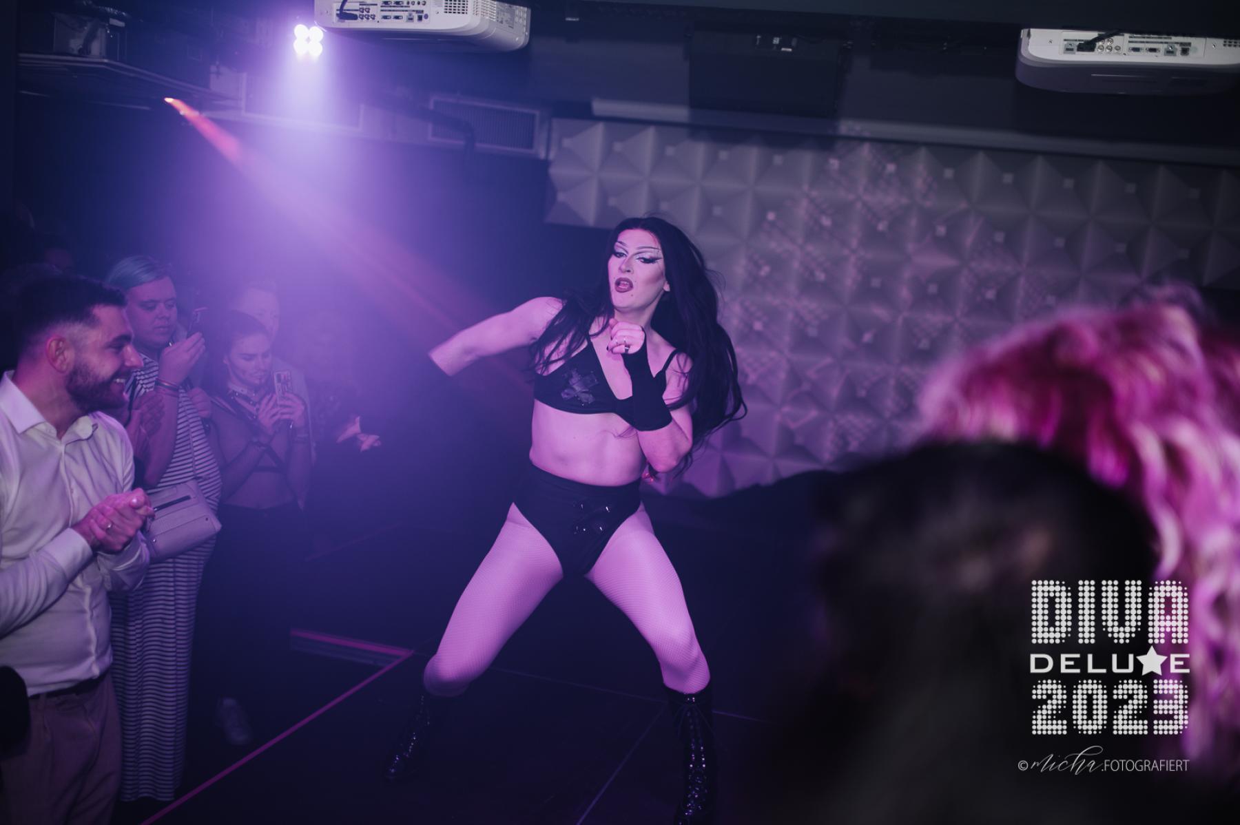 Diva Deluxe  18.11.2023 | Bild 338