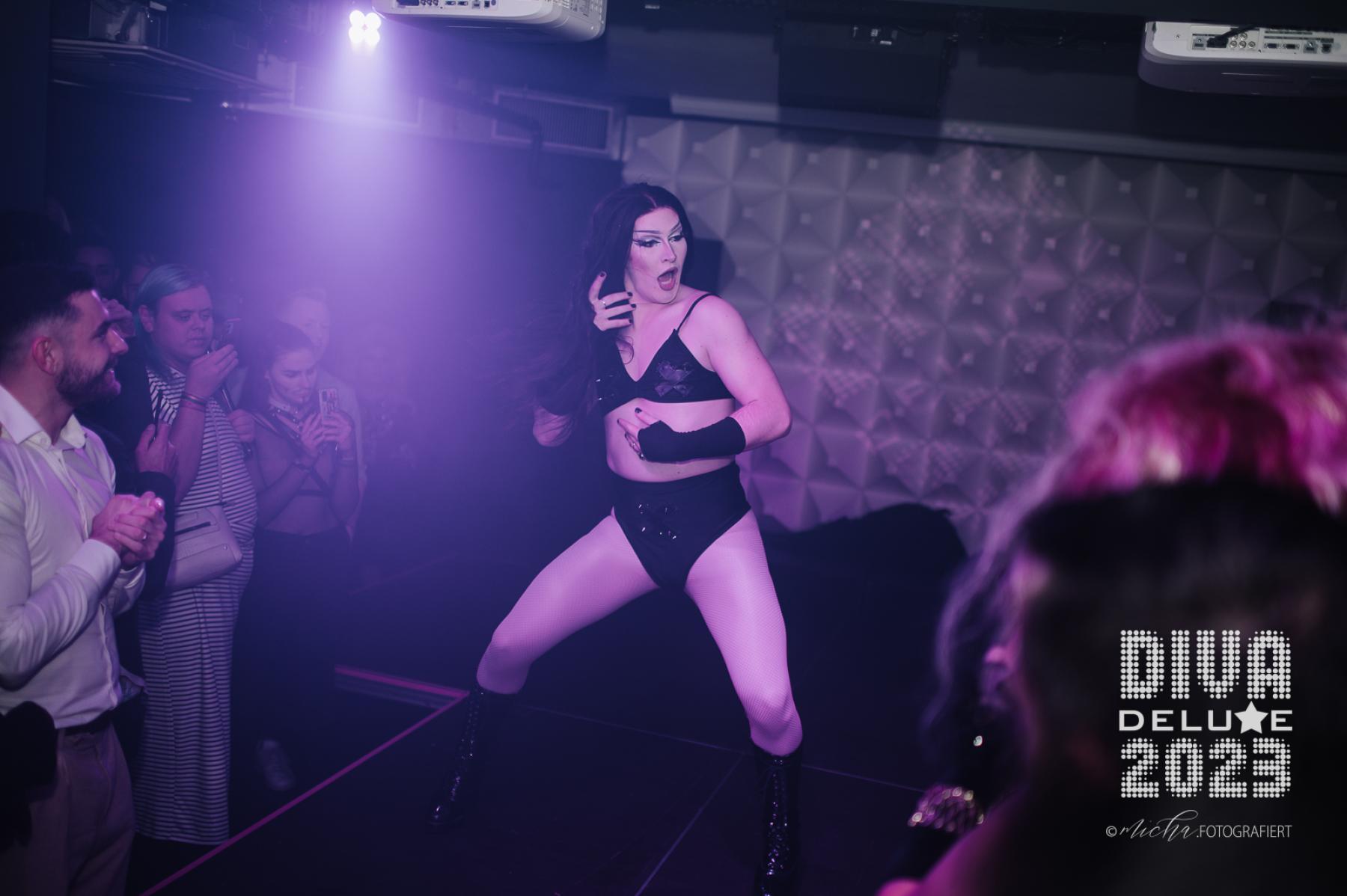 Diva Deluxe  18.11.2023 | Bild 339