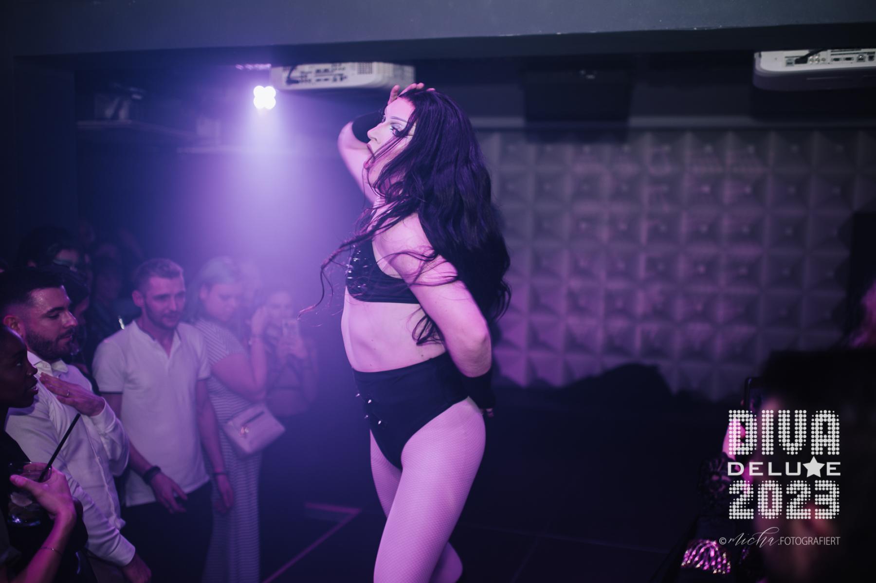 Diva Deluxe  18.11.2023 | Bild 346