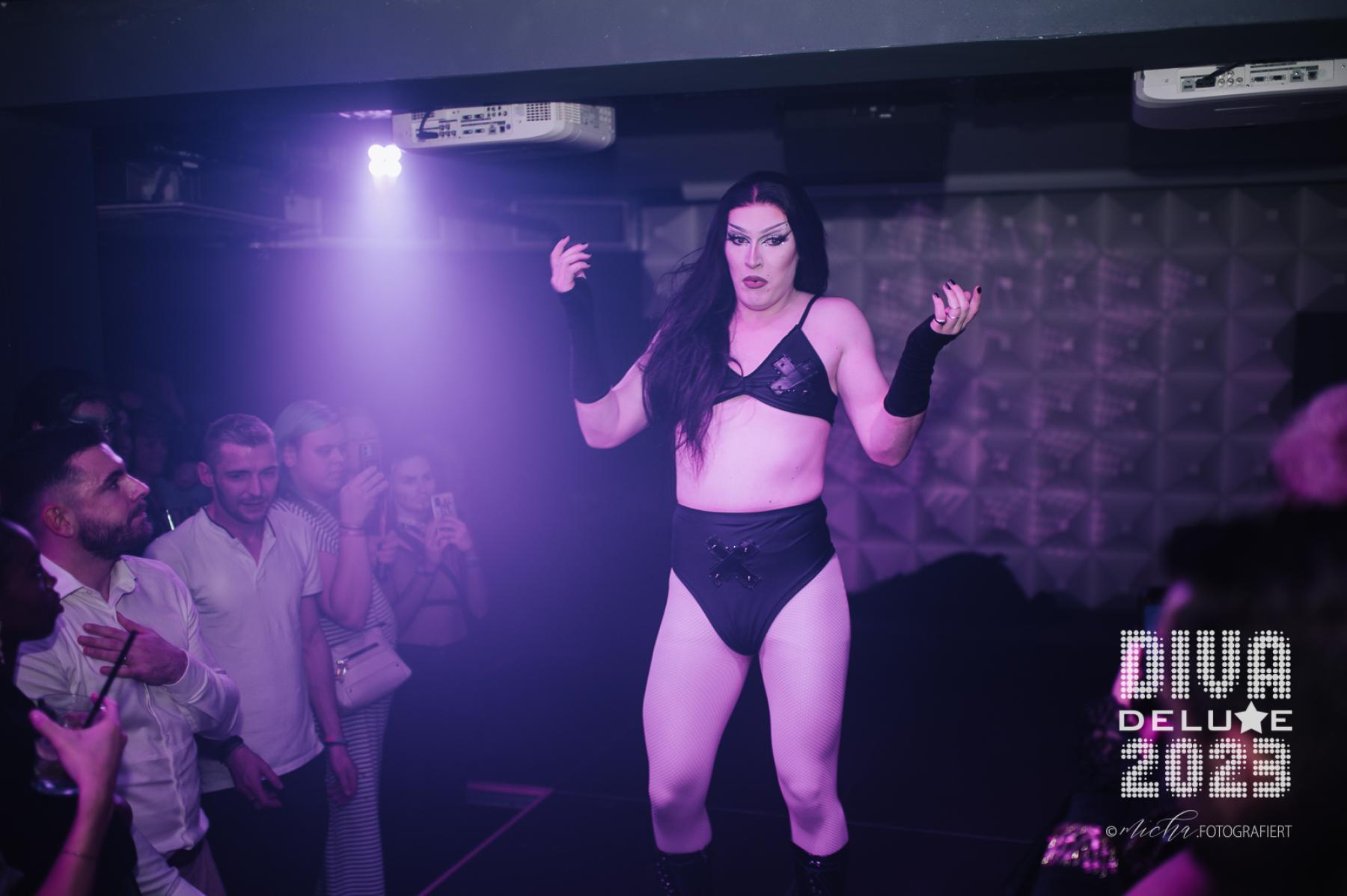 Diva Deluxe  18.11.2023 | Bild 347