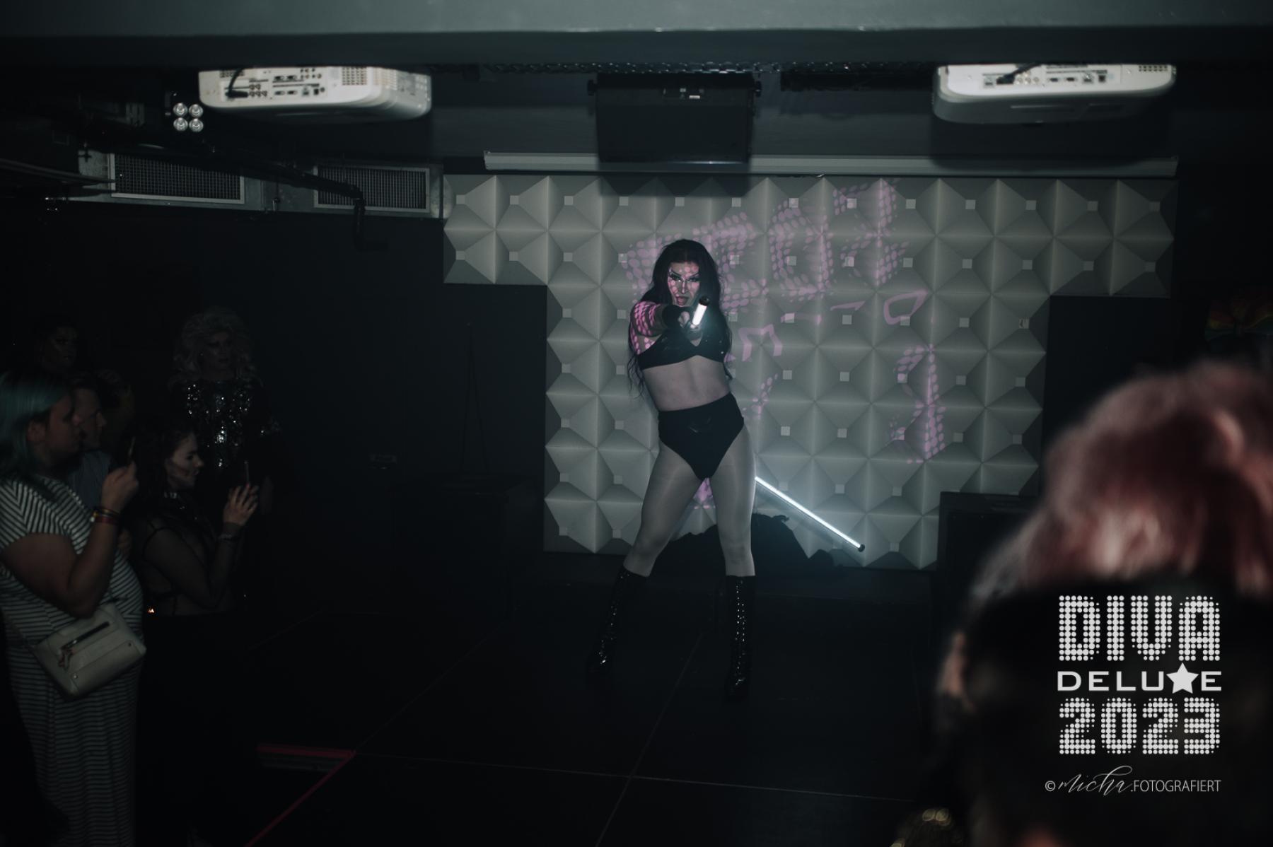 Diva Deluxe  18.11.2023 | Bild 351