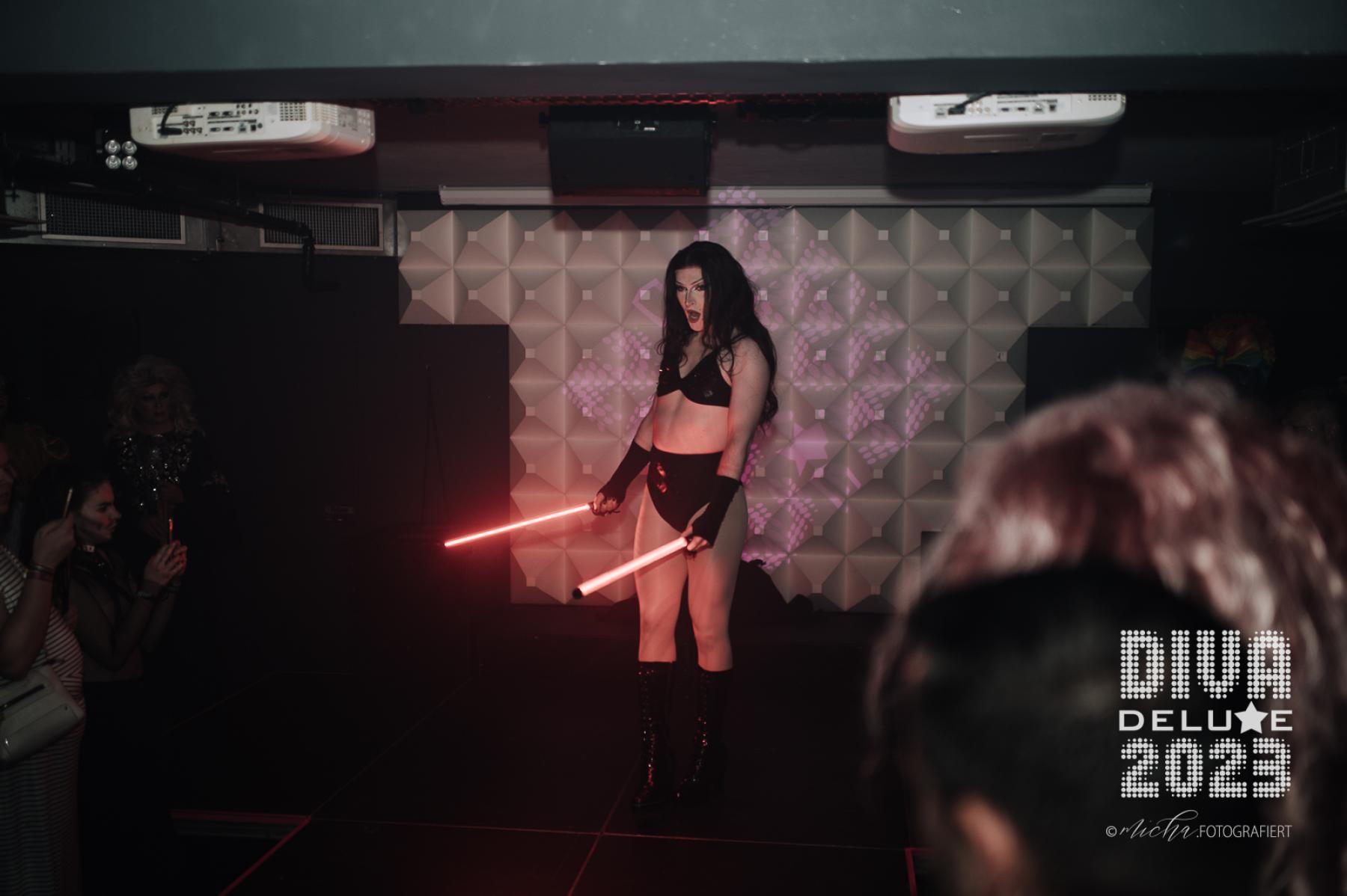 Diva Deluxe  18.11.2023 | Bild 358