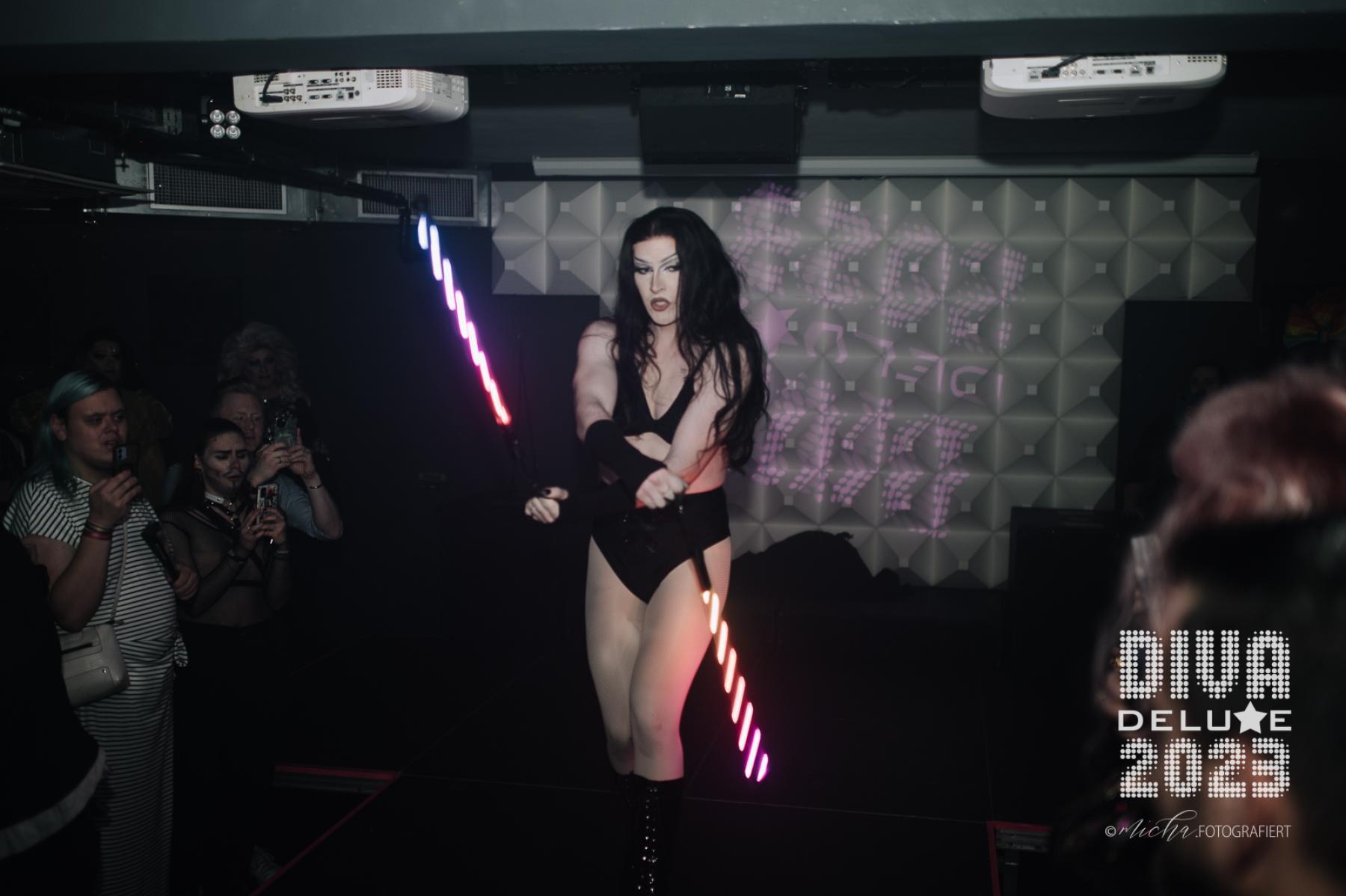 Diva Deluxe  18.11.2023 | Bild 368