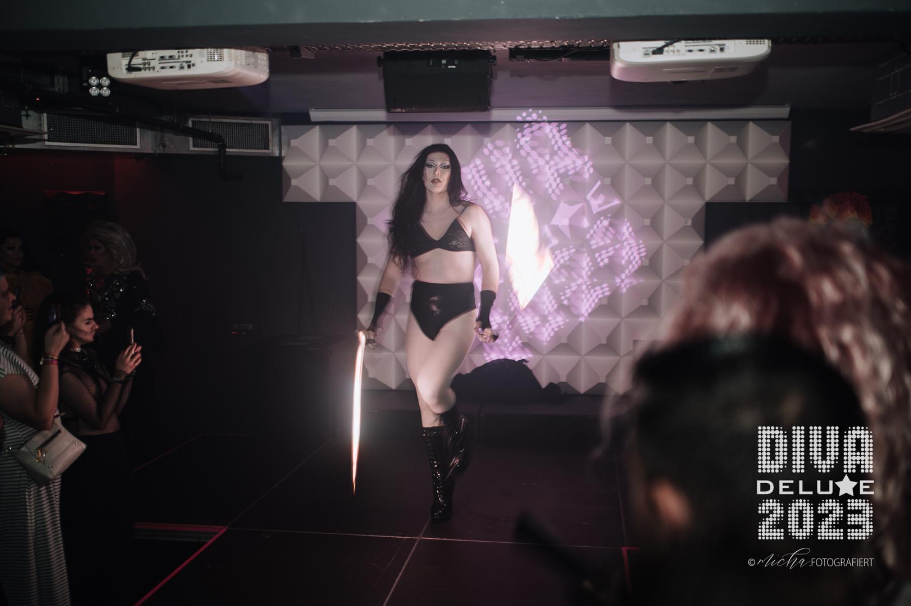 Diva Deluxe  18.11.2023 | Bild 387