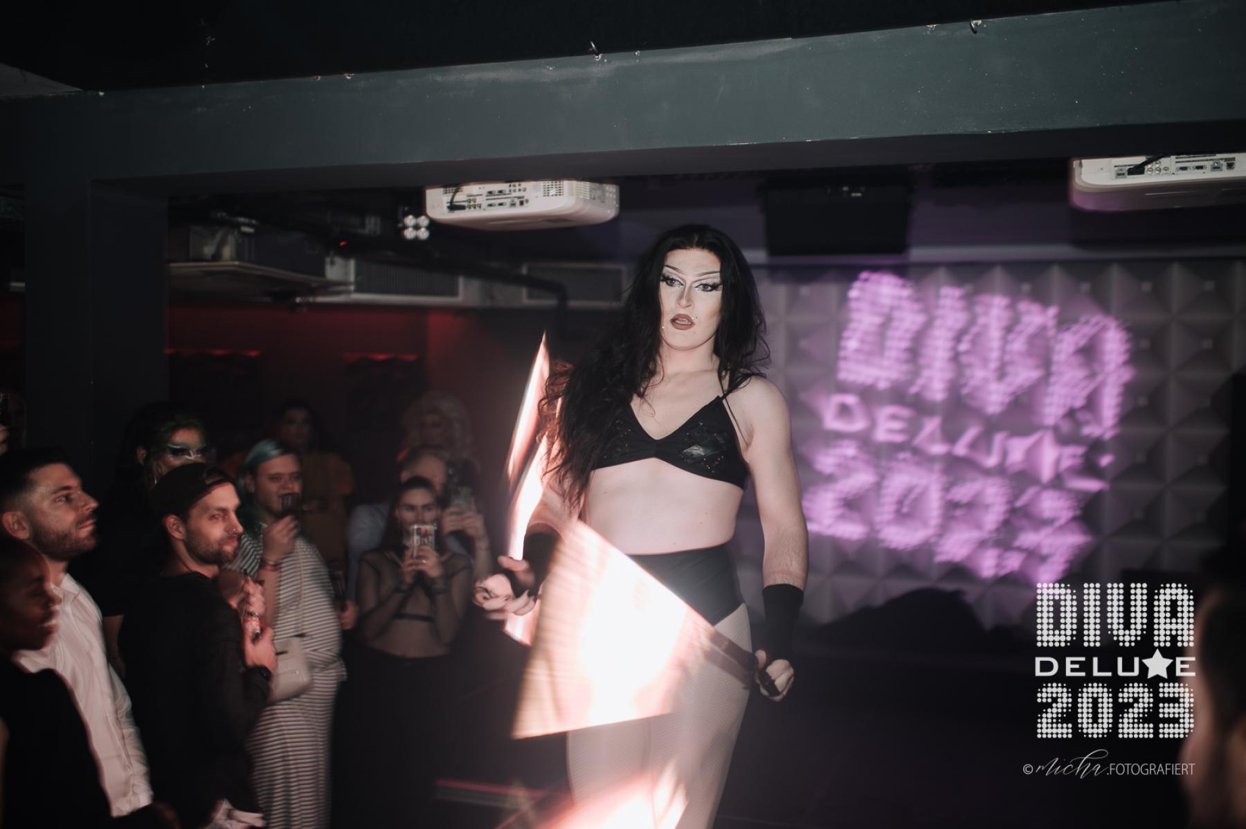 Diva Deluxe  18.11.2023 | Bild 390