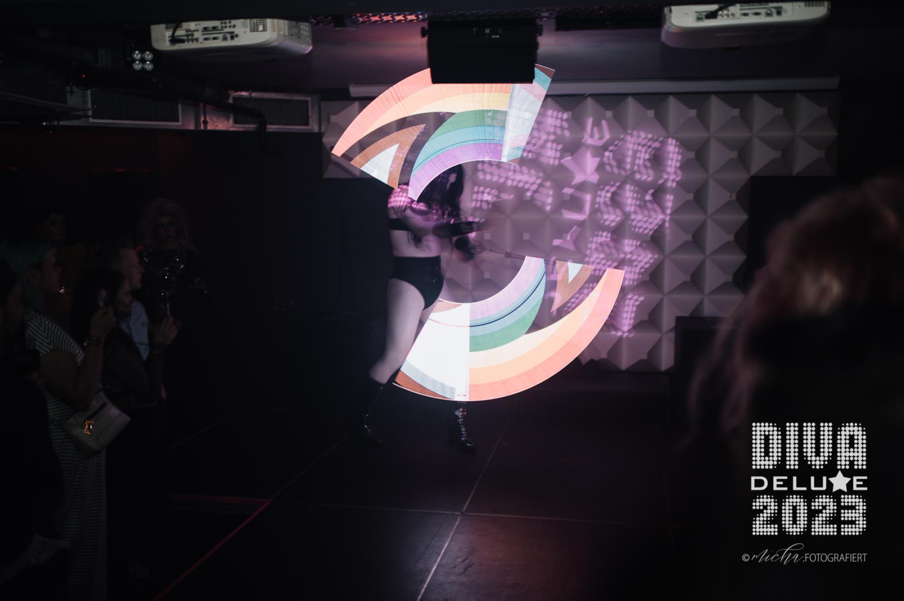 Diva Deluxe  18.11.2023 | Bild 395