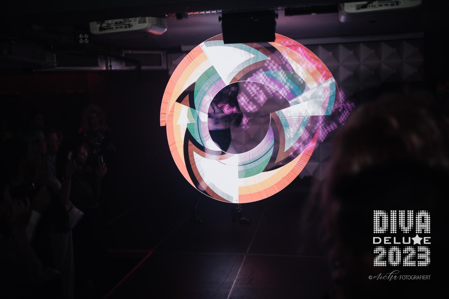 Diva Deluxe  18.11.2023 | Bild 399