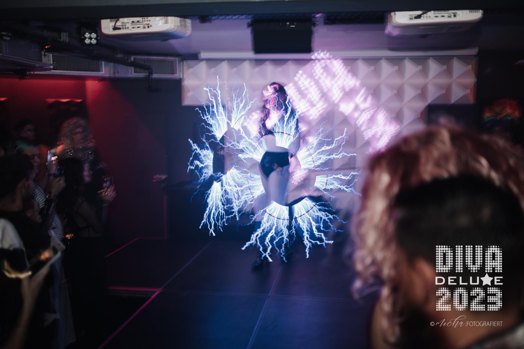 Diva Deluxe  18.11.2023 | Bild 407