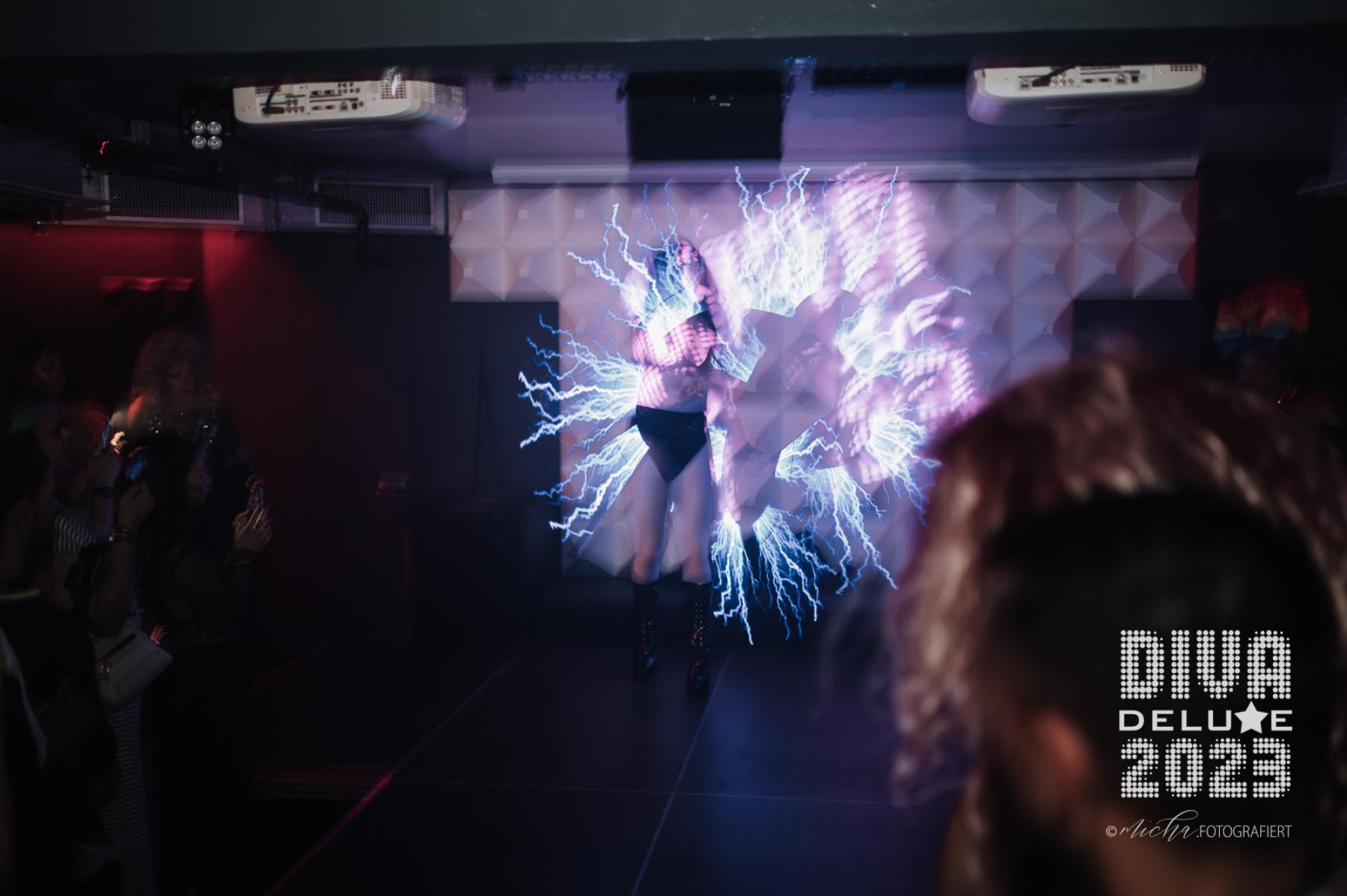 Diva Deluxe  18.11.2023 | Bild 409