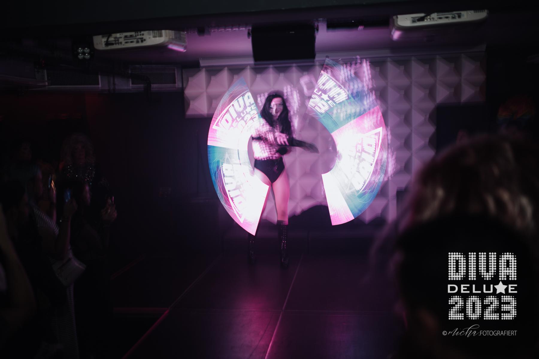 Diva Deluxe  18.11.2023 | Bild 411