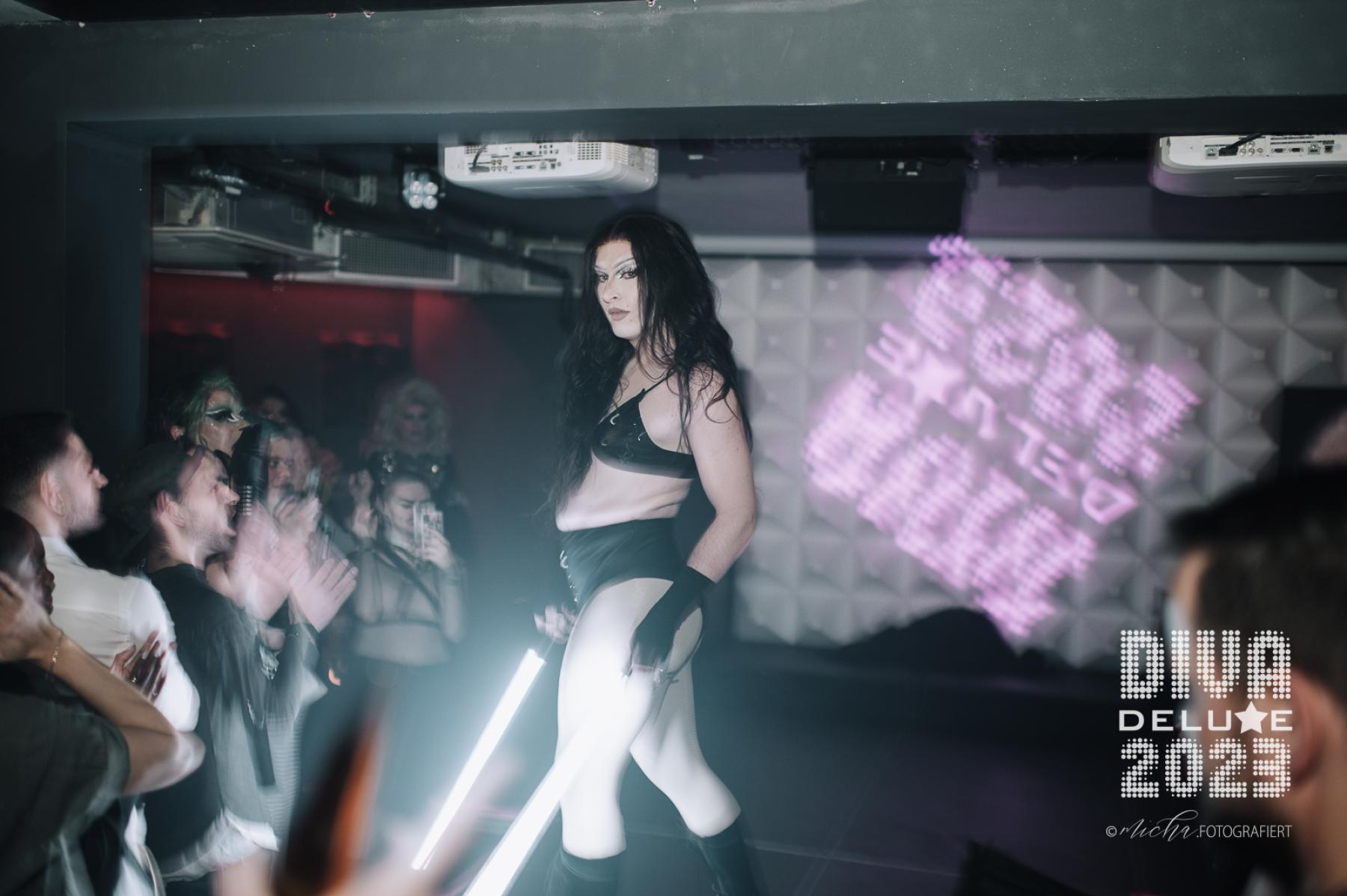 Diva Deluxe  18.11.2023 | Bild 412