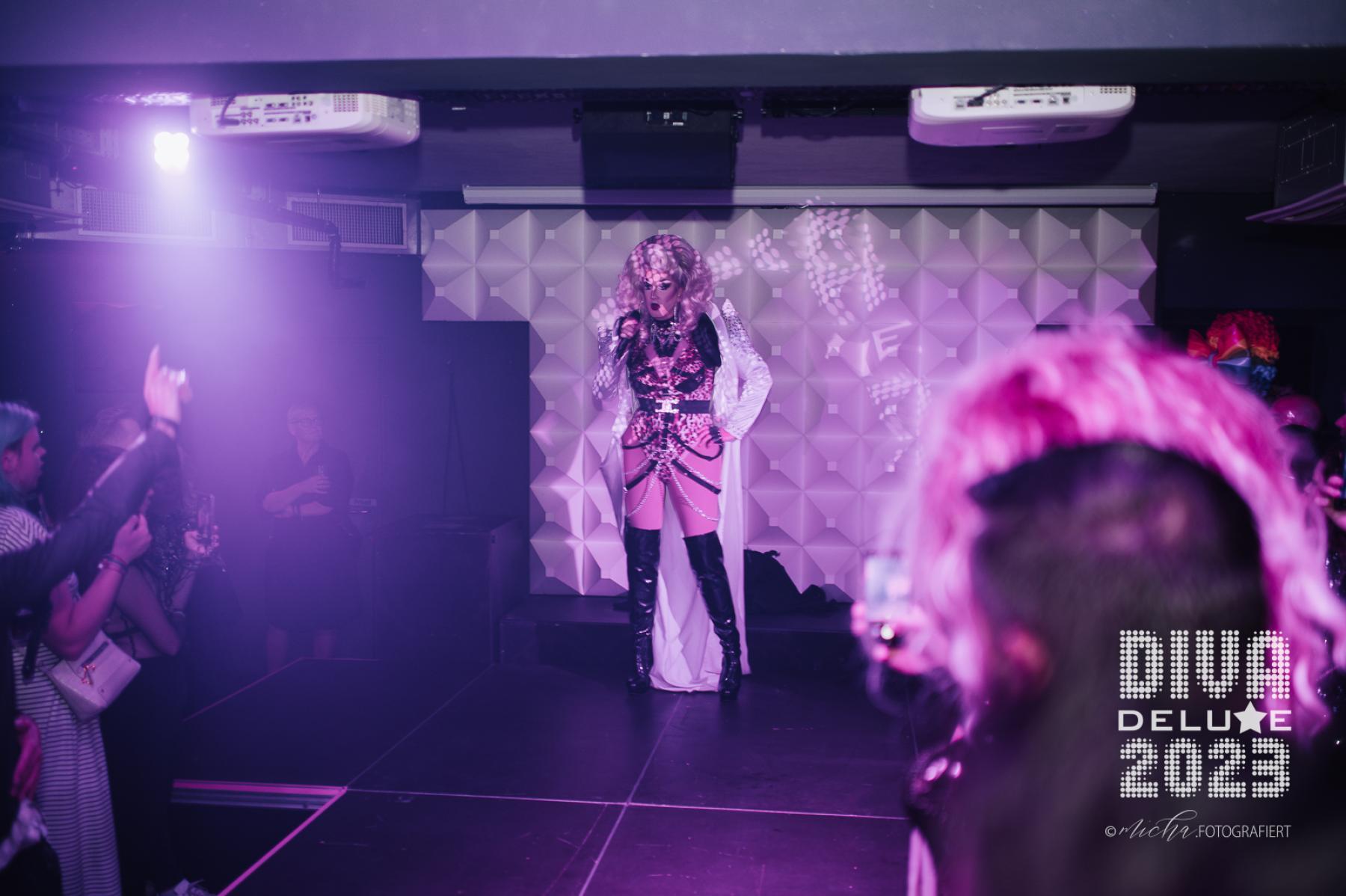 Diva Deluxe  18.11.2023 | Bild 413