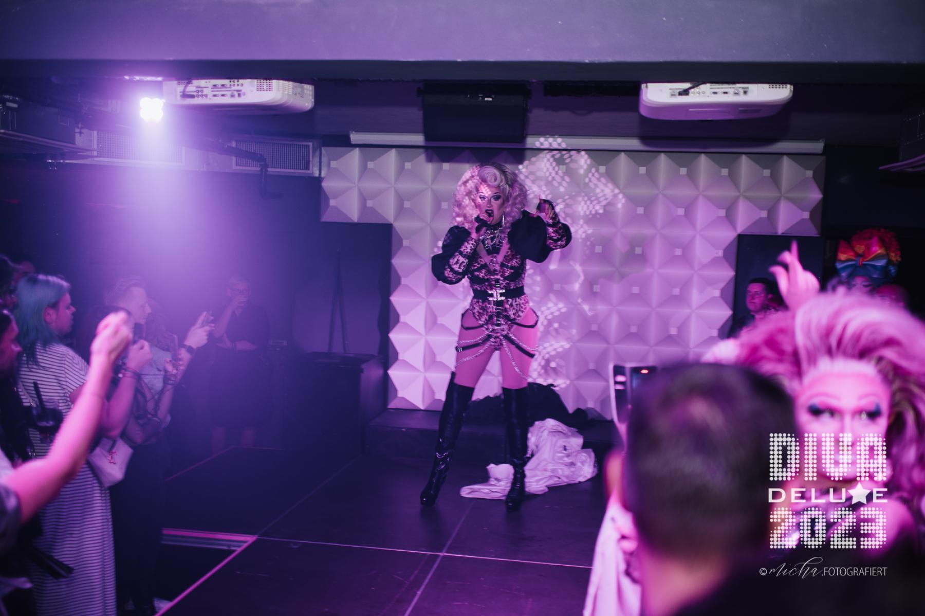 Diva Deluxe  18.11.2023 | Bild 420