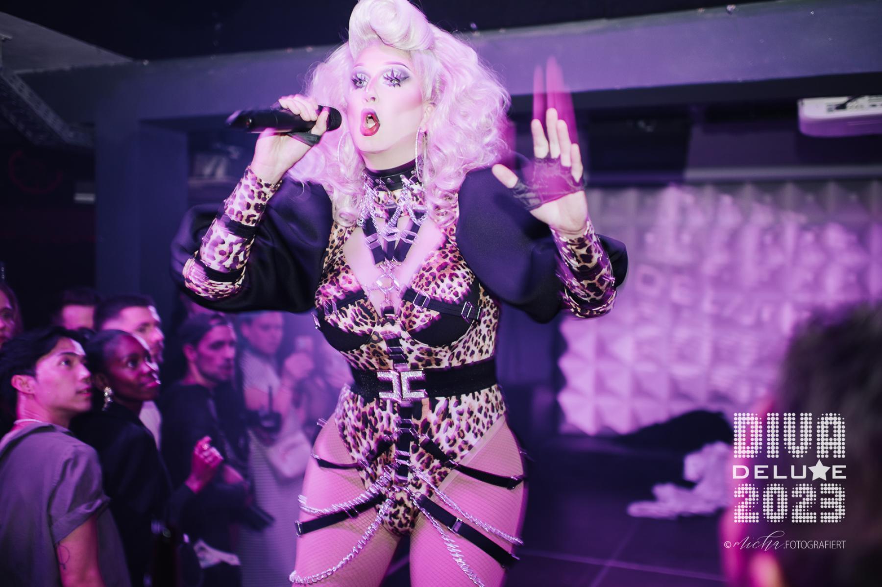 Diva Deluxe  18.11.2023 | Bild 423