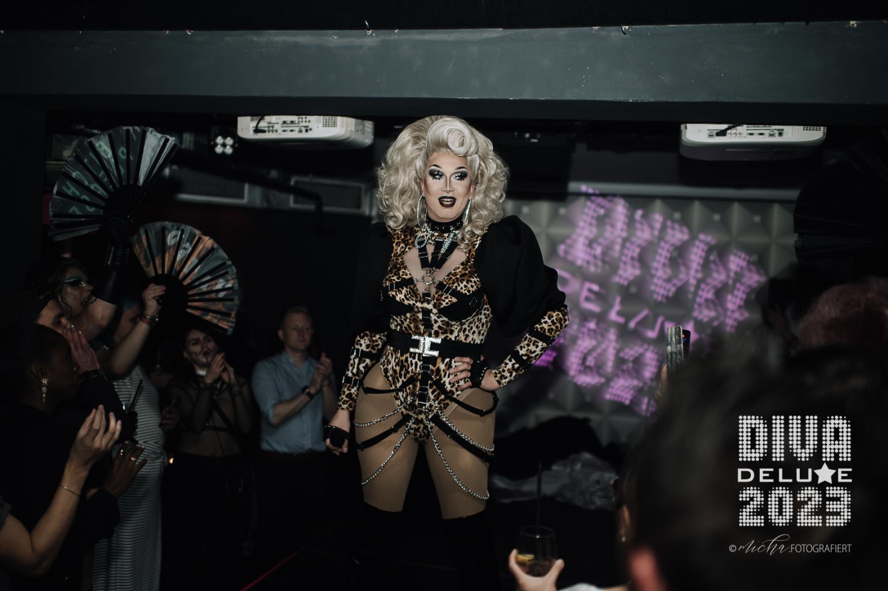 Diva Deluxe  18.11.2023 | Bild 450