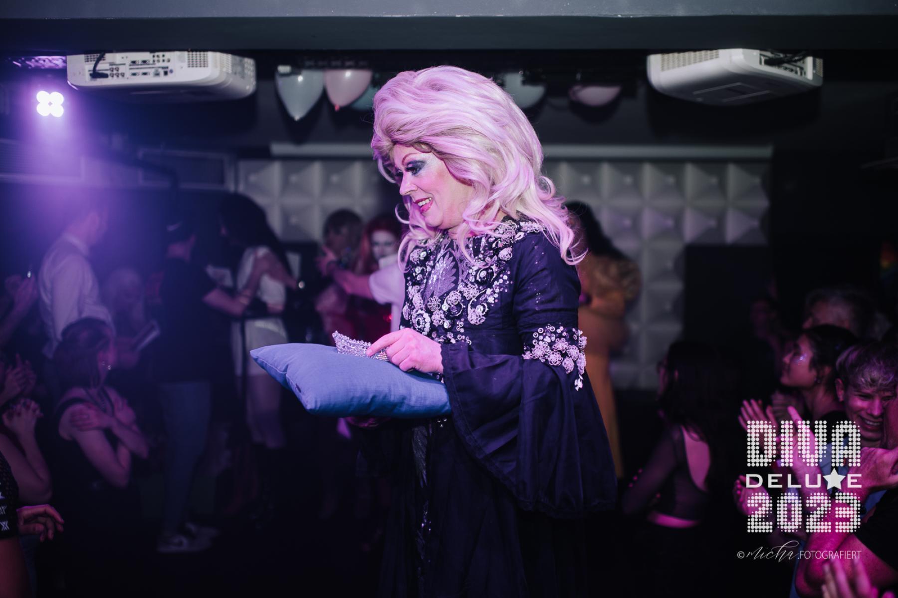 Diva Deluxe  18.11.2023 | Bild 46