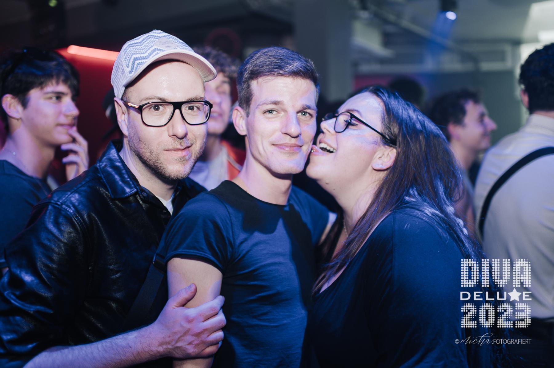 Diva Deluxe  18.11.2023 | Bild 485