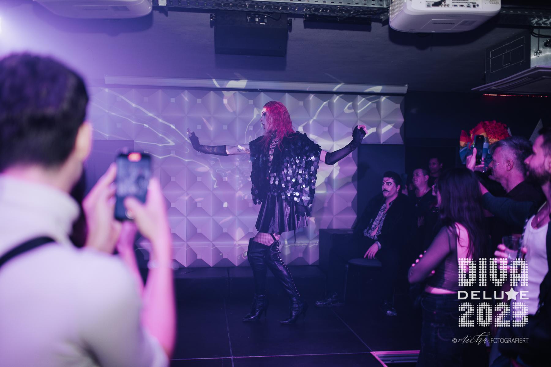 Diva Deluxe  18.11.2023 | Bild 487