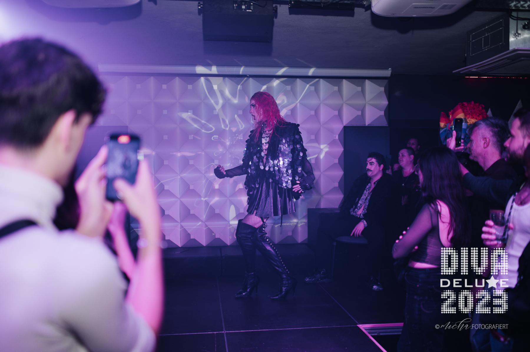 Diva Deluxe  18.11.2023 | Bild 488