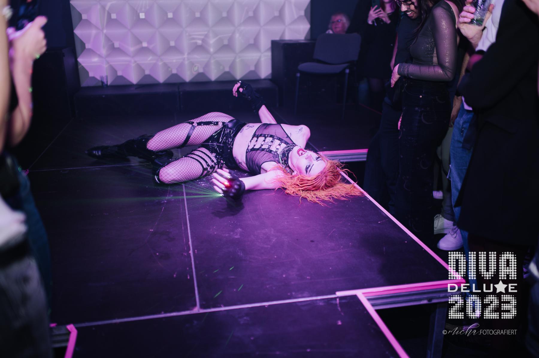 Diva Deluxe  18.11.2023 | Bild 519