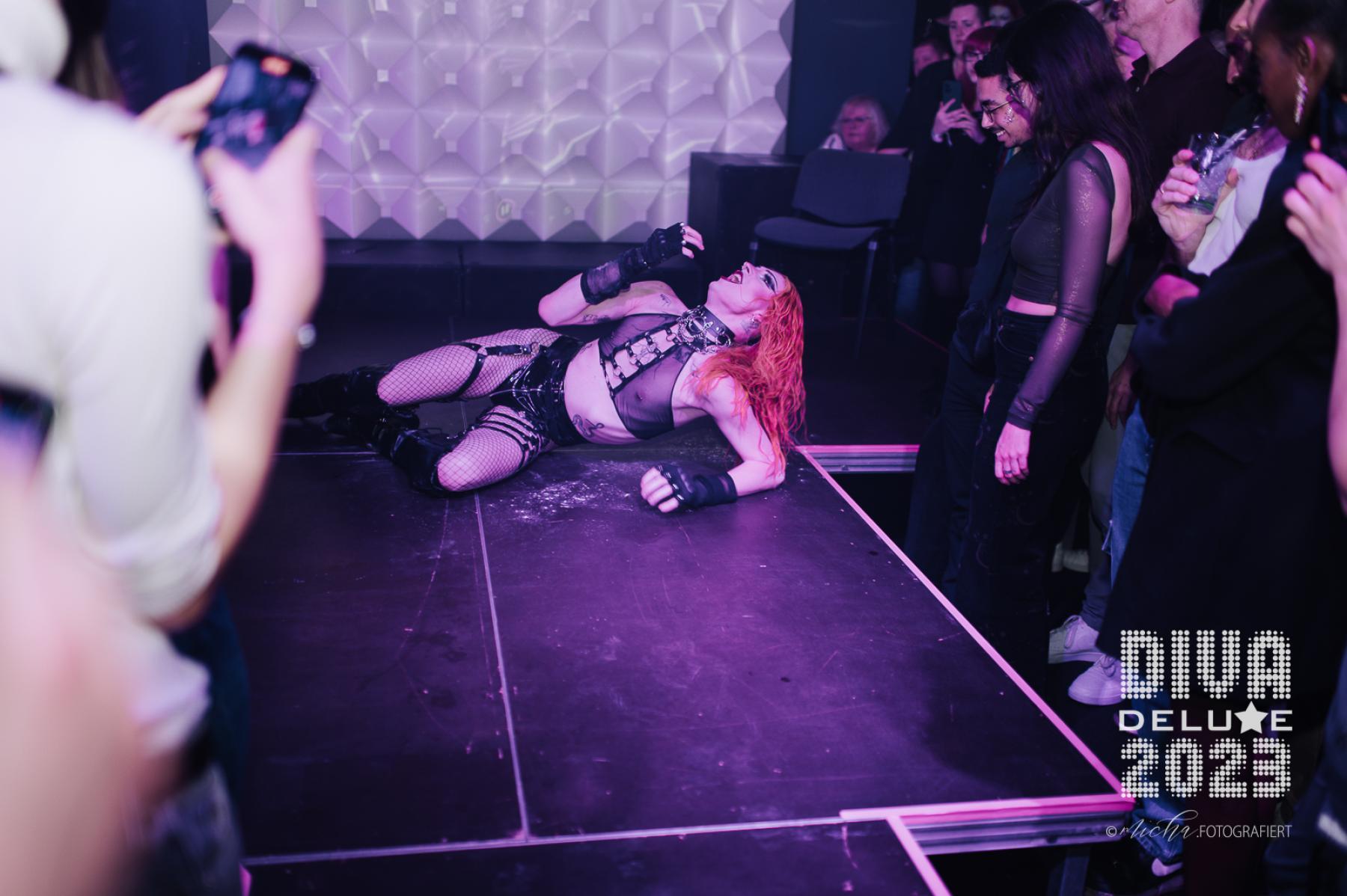 Diva Deluxe  18.11.2023 | Bild 522