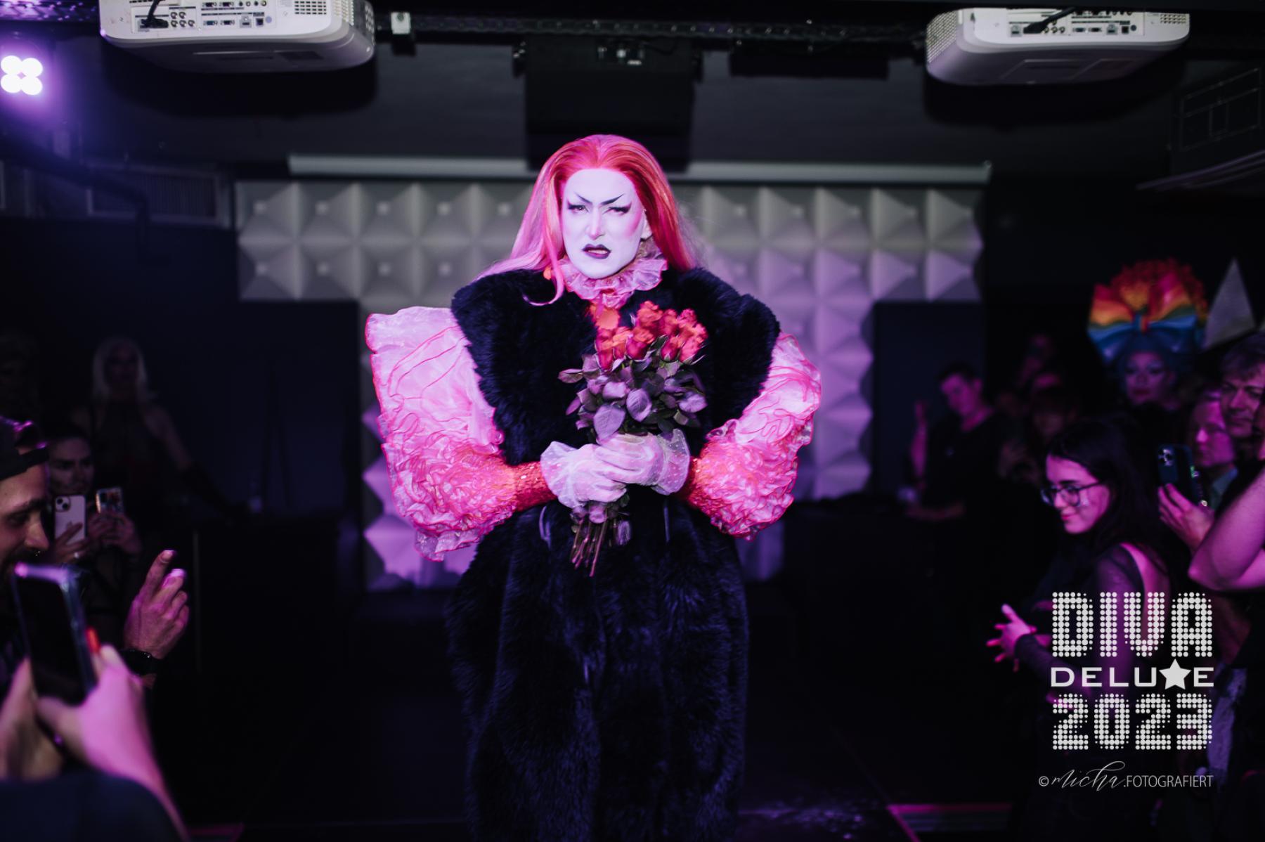 Diva Deluxe  18.11.2023 | Bild 569