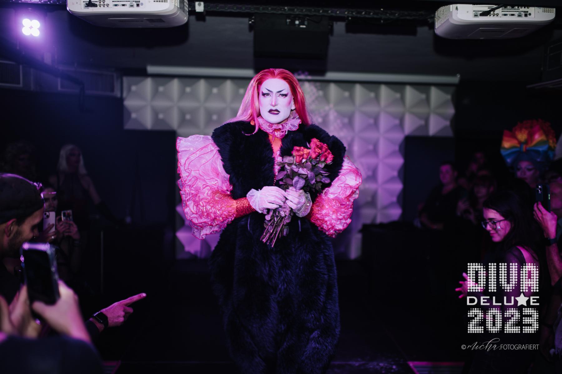 Diva Deluxe  18.11.2023 | Bild 570