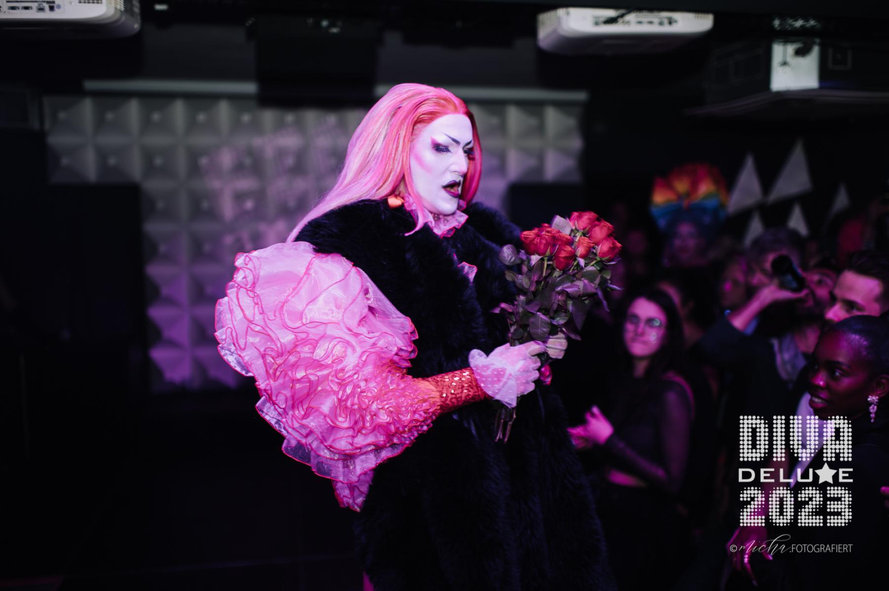 Diva Deluxe  18.11.2023 | Bild 573