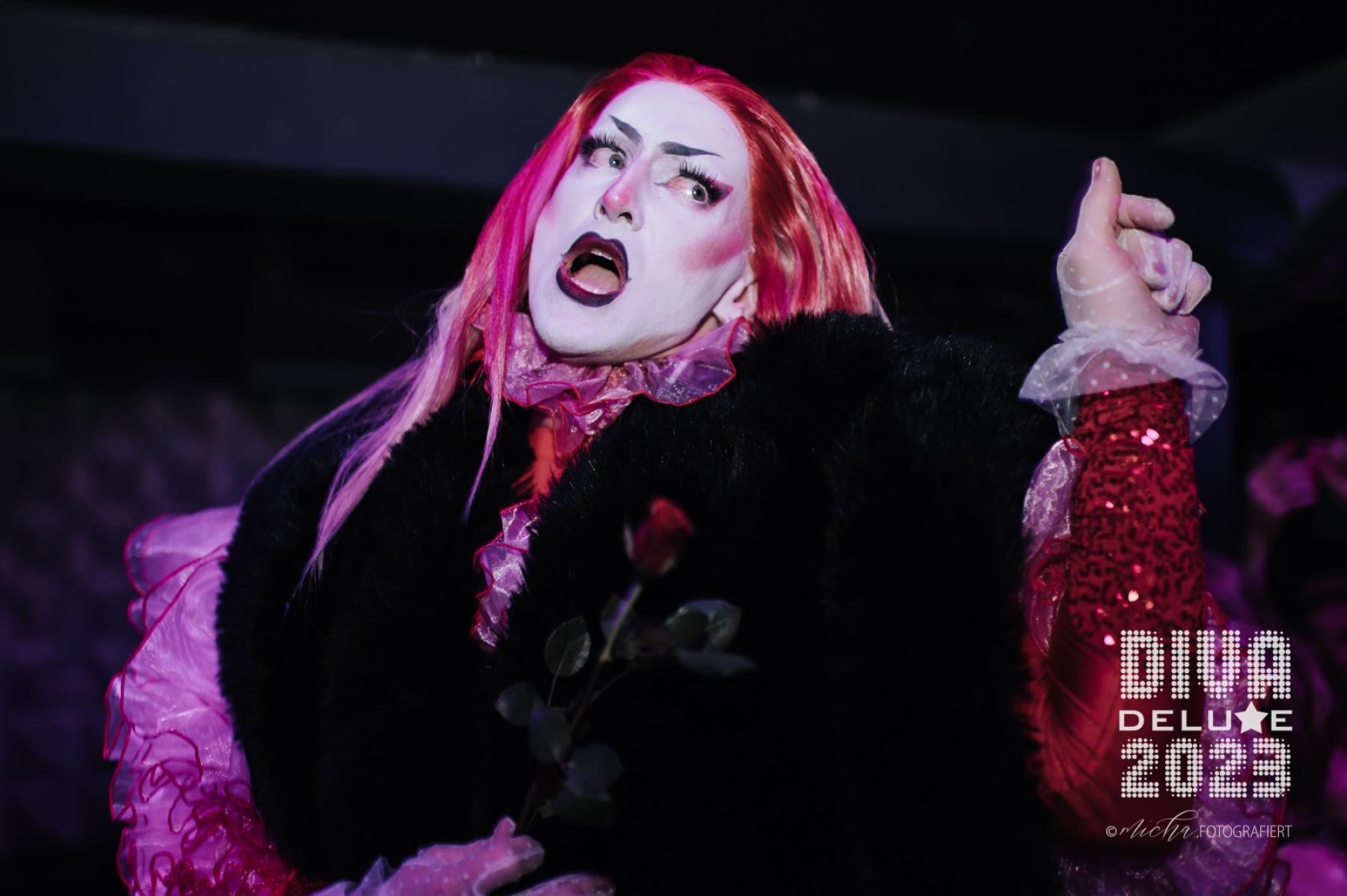 Diva Deluxe  18.11.2023 | Bild 582