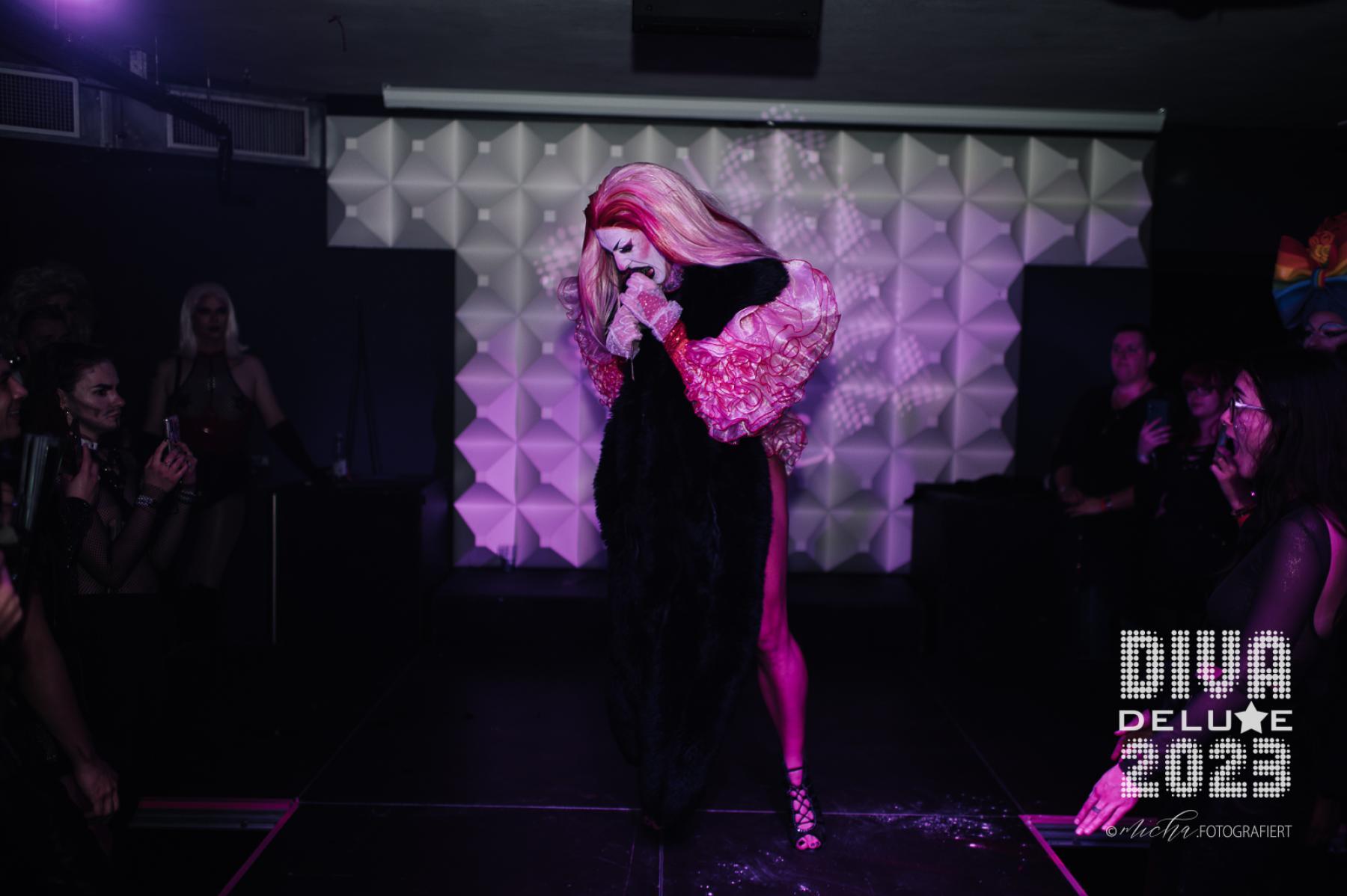 Diva Deluxe  18.11.2023 | Bild 583